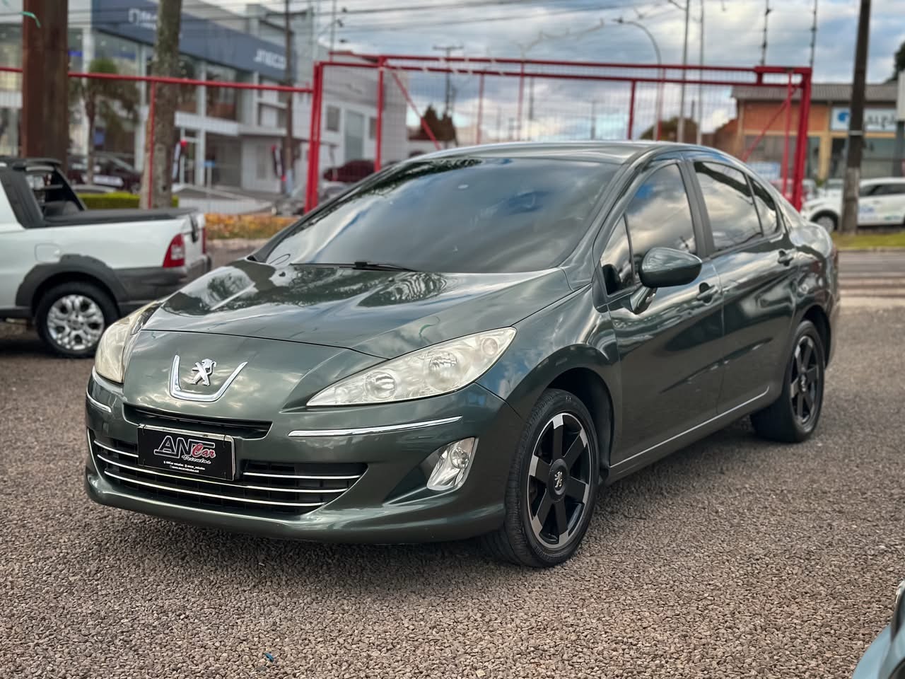 Peugeot 408 Sedan Allure 2.0 Flex 16V 4P Aut. - foto 3