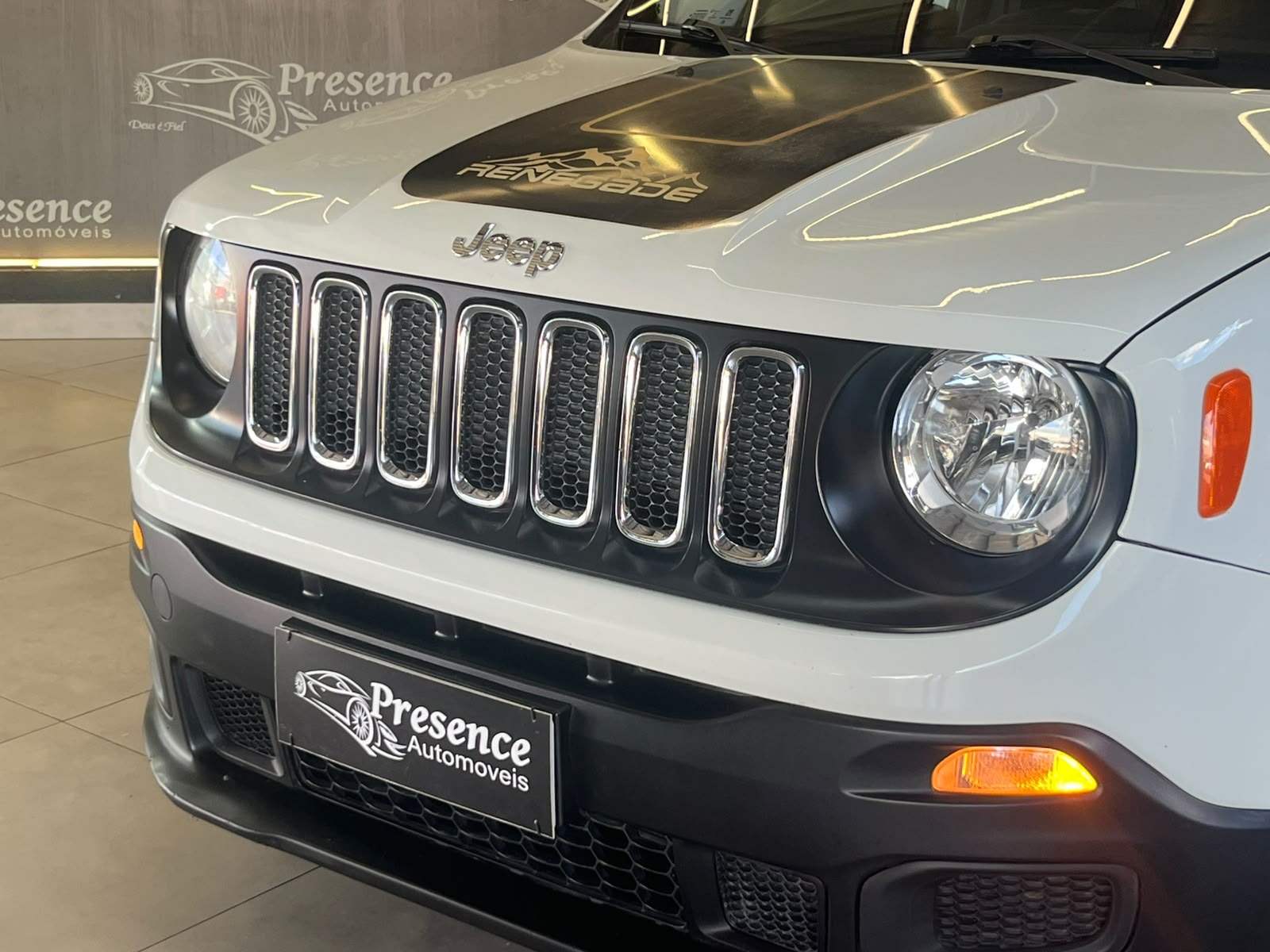 Jeep Renegade 1.8 4X2 Flex 16V Aut. - foto 3