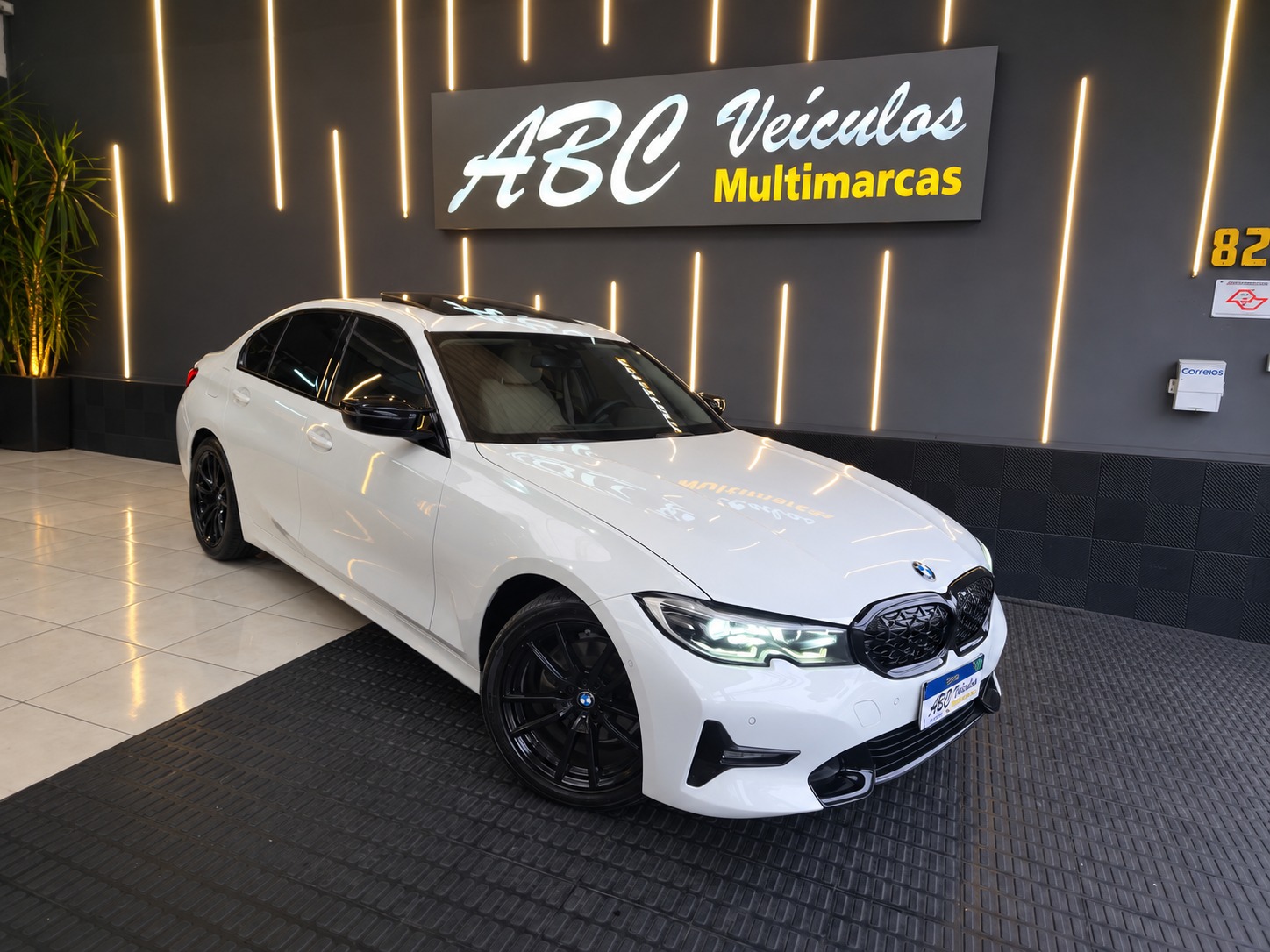 BMW 320i 2020 à venda