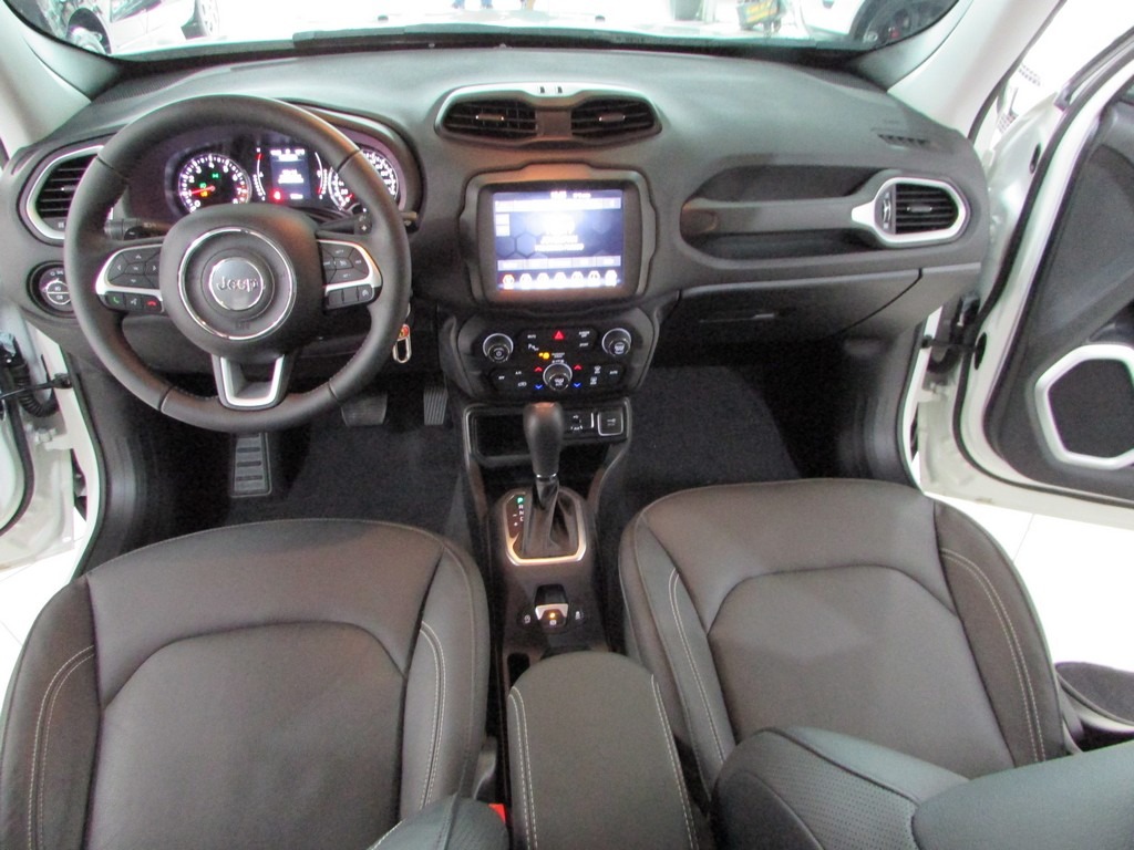 Jeep Renegade Longitude 1.8 4X2 Flex 16V Aut. - foto 3
