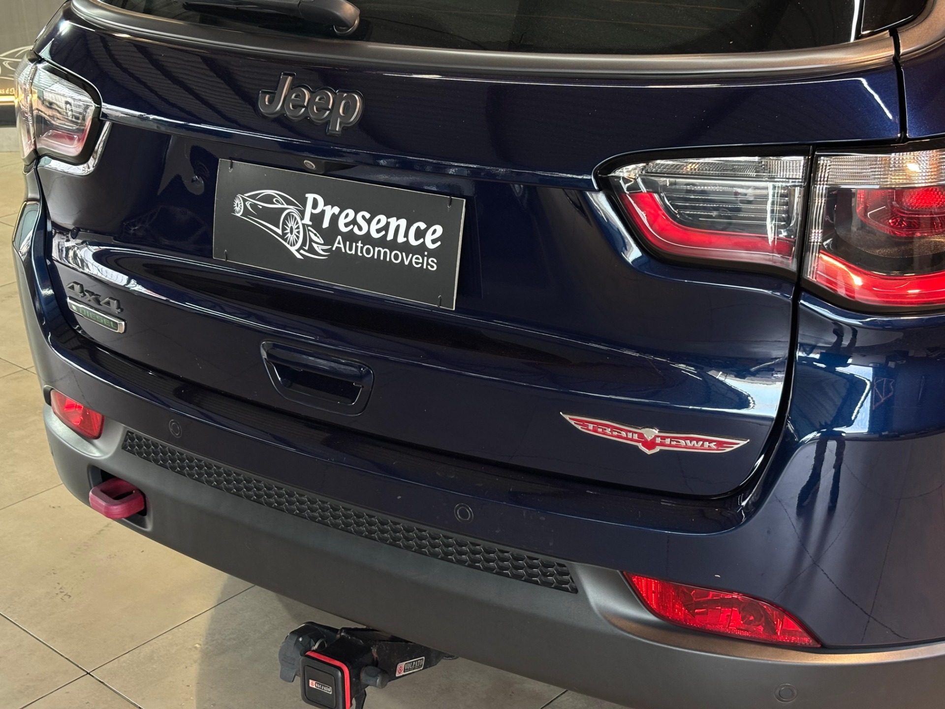 Jeep Compass Trailhawk 2.0 4X4 Dies. 16V Aut. - foto 8