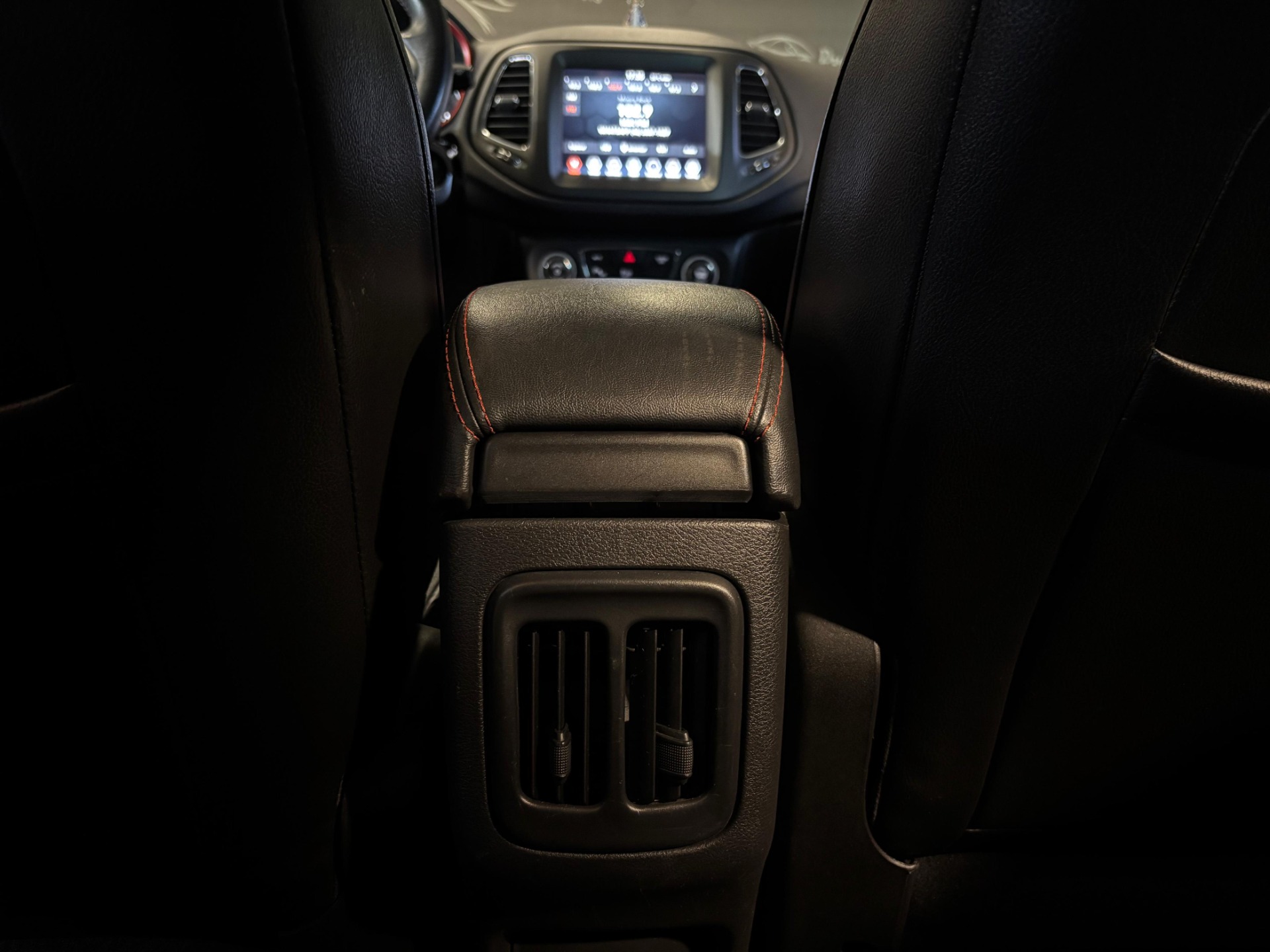 Jeep Compass Trailhawk 2.0 4X4 Dies. 16V Aut. - foto 16