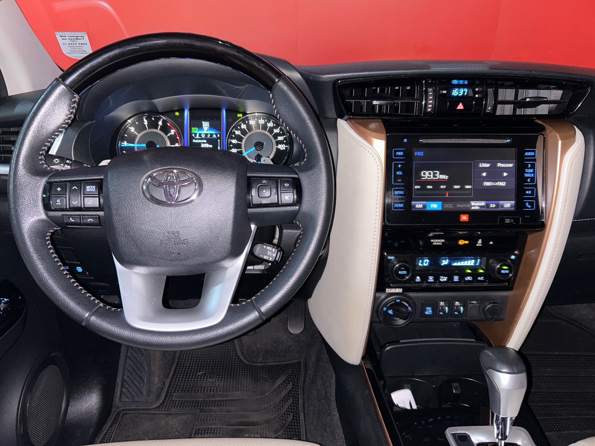 Toyota SW4 Srx Diamo. 4X4 2.8 Tb Die Aut. - foto 12
