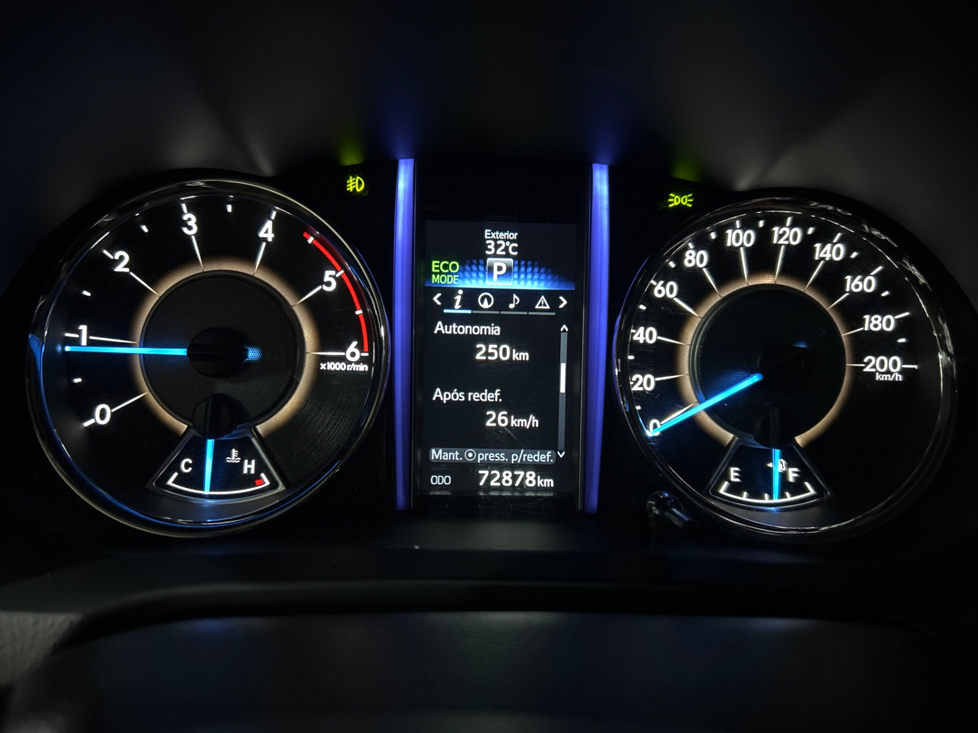 Toyota SW4 Srx Diamo. 4X4 2.8 Tb Die Aut. - foto 6