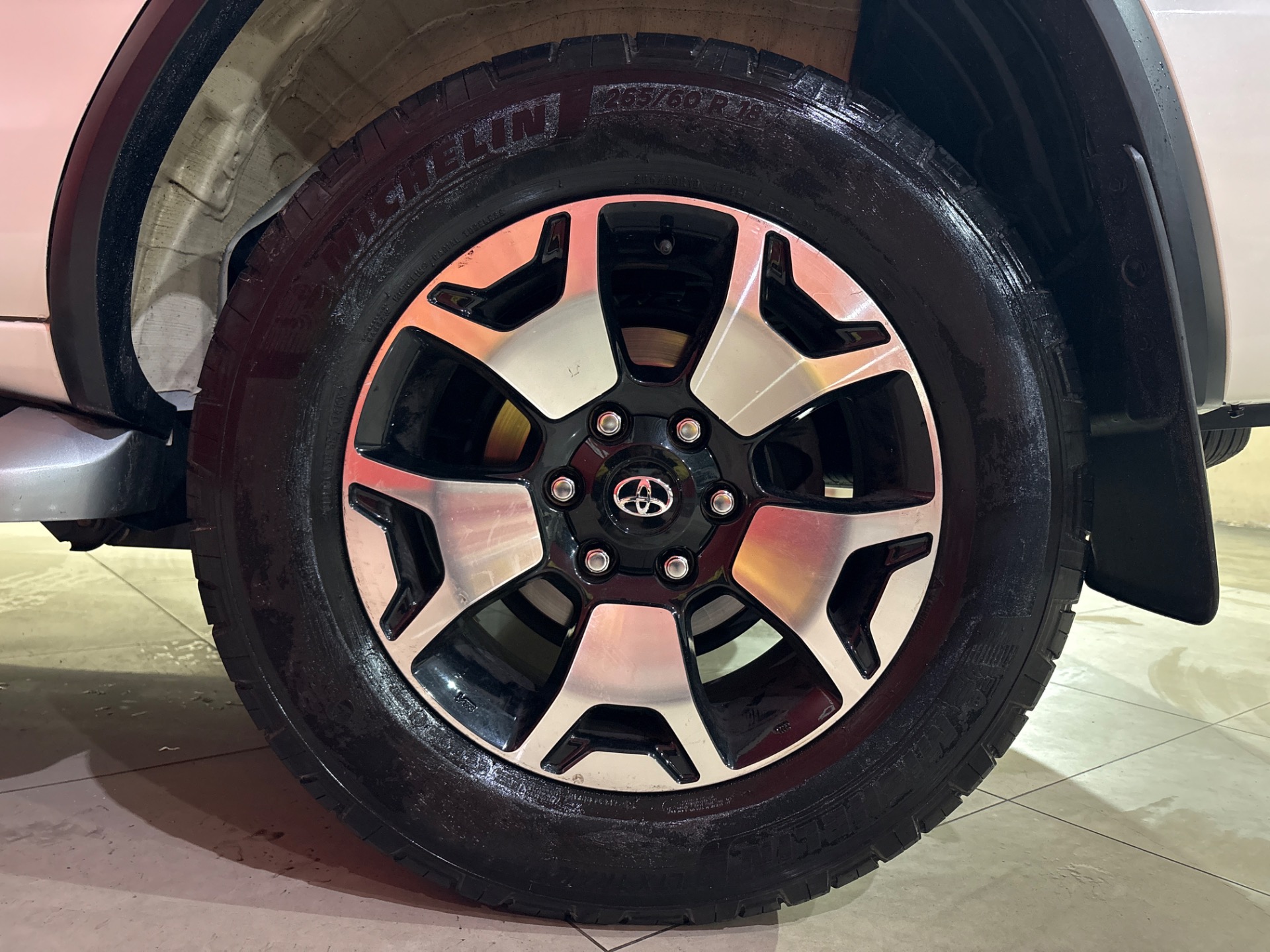 Toyota SW4 Srx Diamo. 4X4 2.8 Tb Die Aut. - foto 5