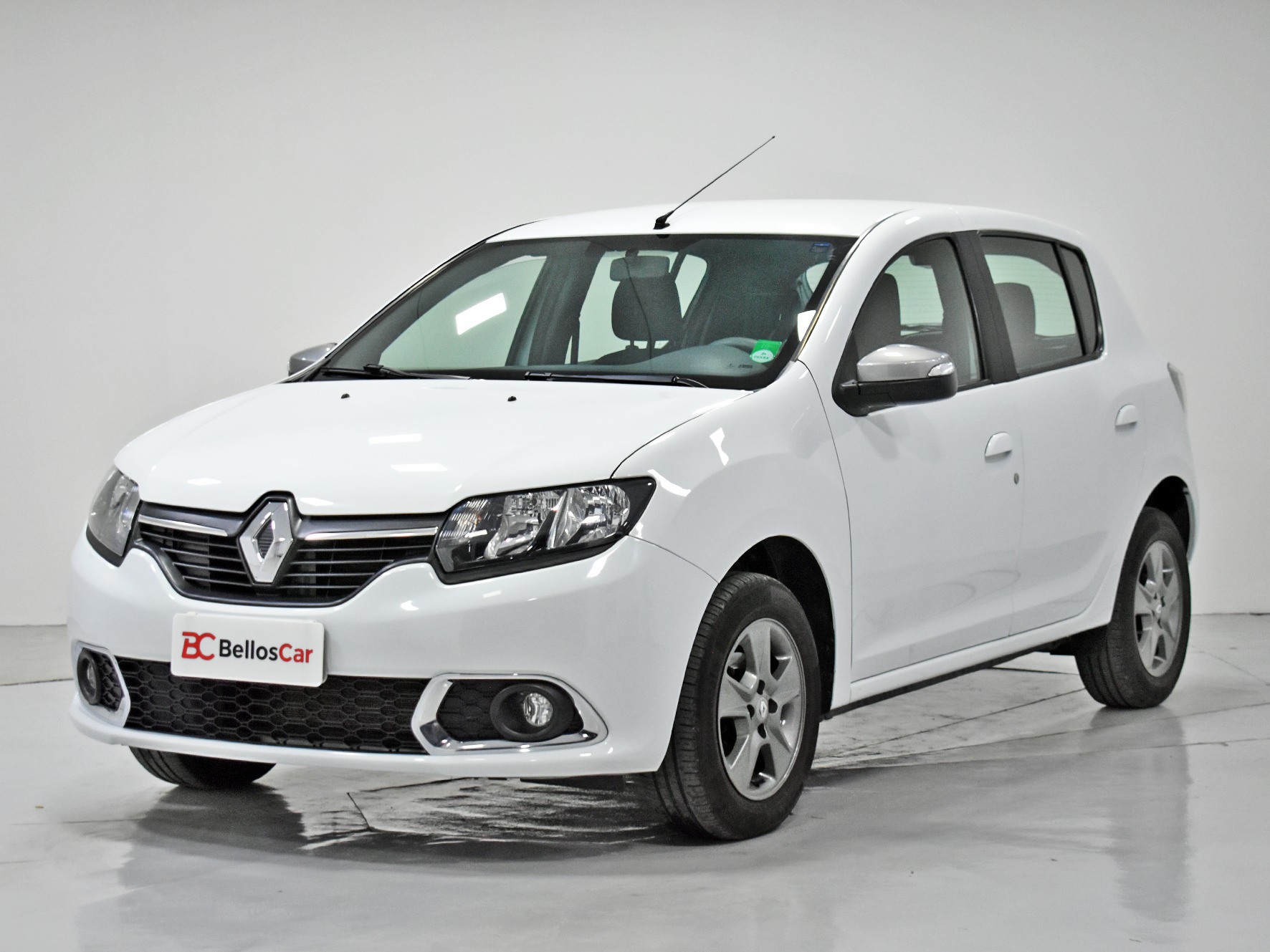 Renault SANDERO vibe Flex 1.0 12V 5p Flex 4 portas, câmbio Manual em
