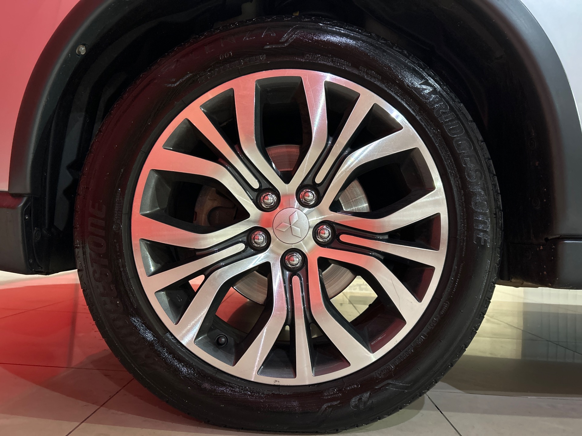 Mitsubishi Outlander 3.0 GT 3.0 V6 Aut. - foto 5
