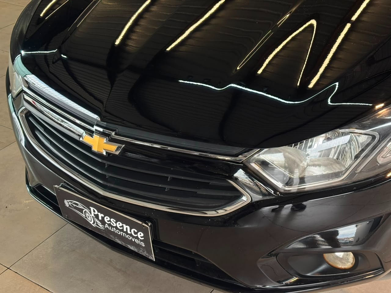 Chevrolet Onix Hatch LTZ 1.4 8V Flexpower 5P Mec. - foto 2
