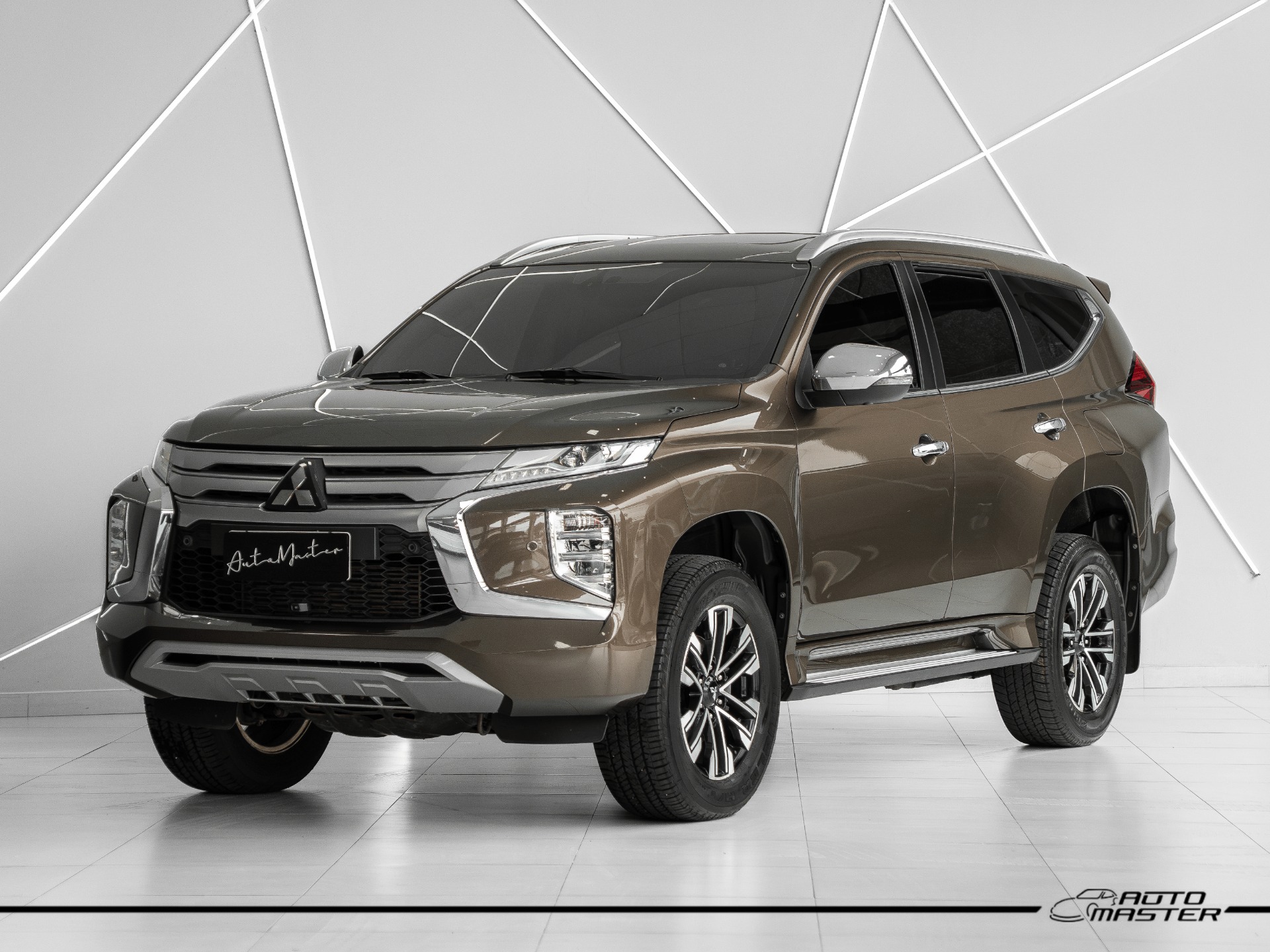 Mitsubishi Pajero 2022