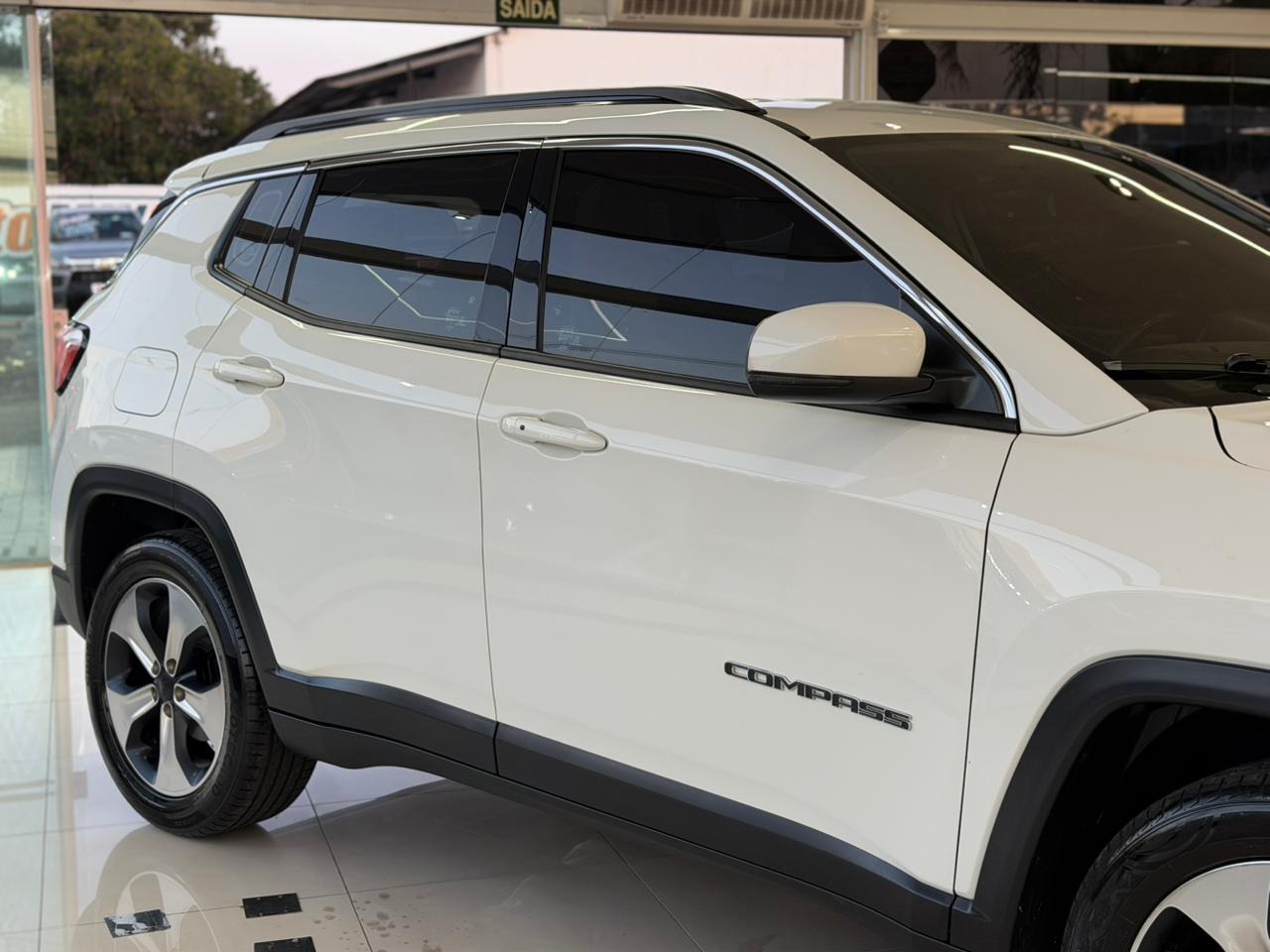 Jeep Compass Longitude 2.0 4X2 Flex 16V Aut. - foto 11