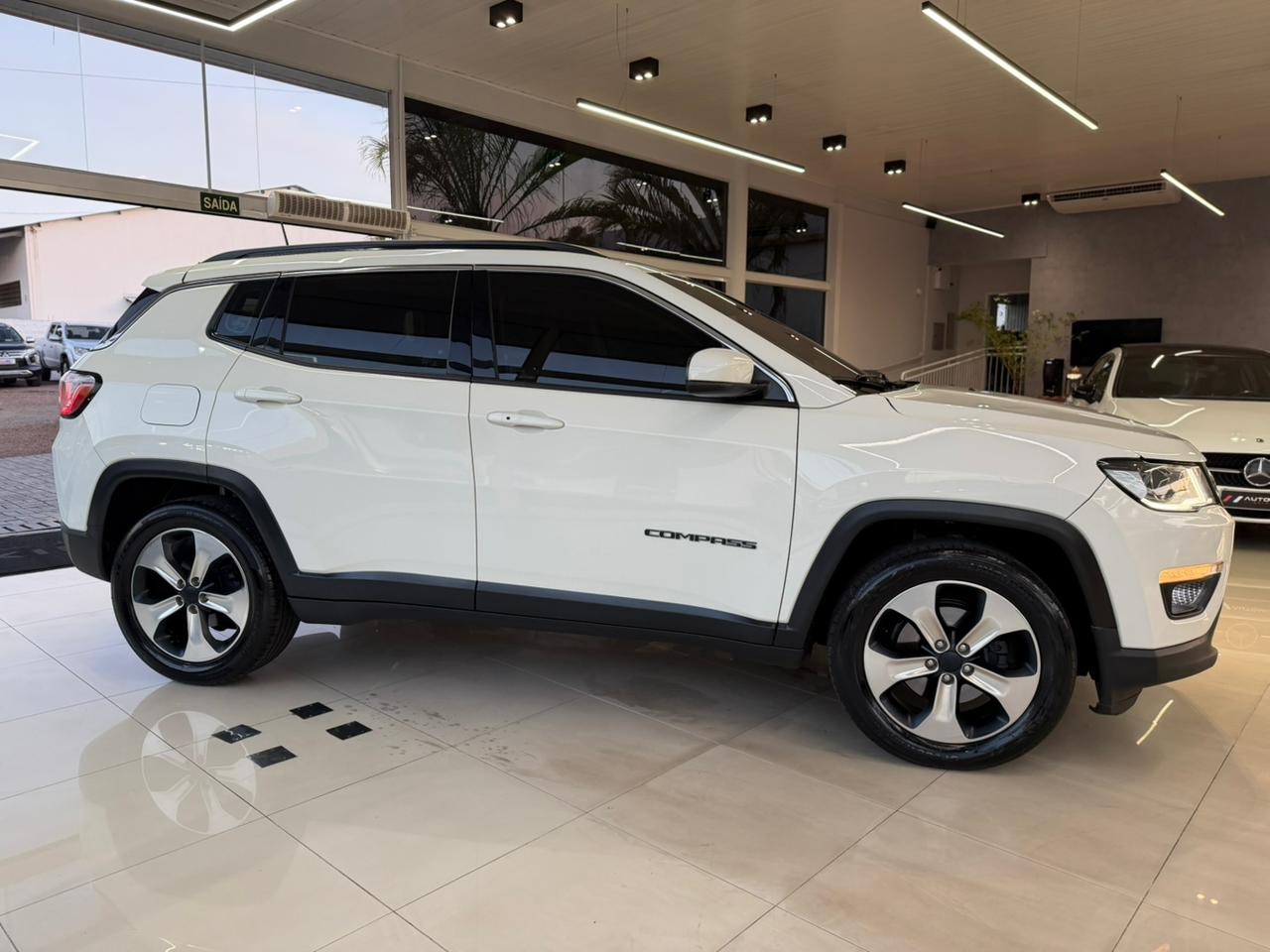Jeep Compass Longitude 2.0 4X2 Flex 16V Aut. - foto 12