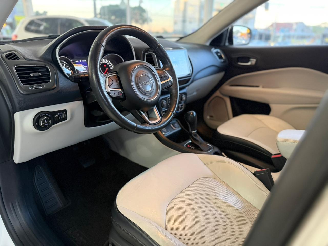 Jeep Compass Longitude 2.0 4X2 Flex 16V Aut. - foto 14