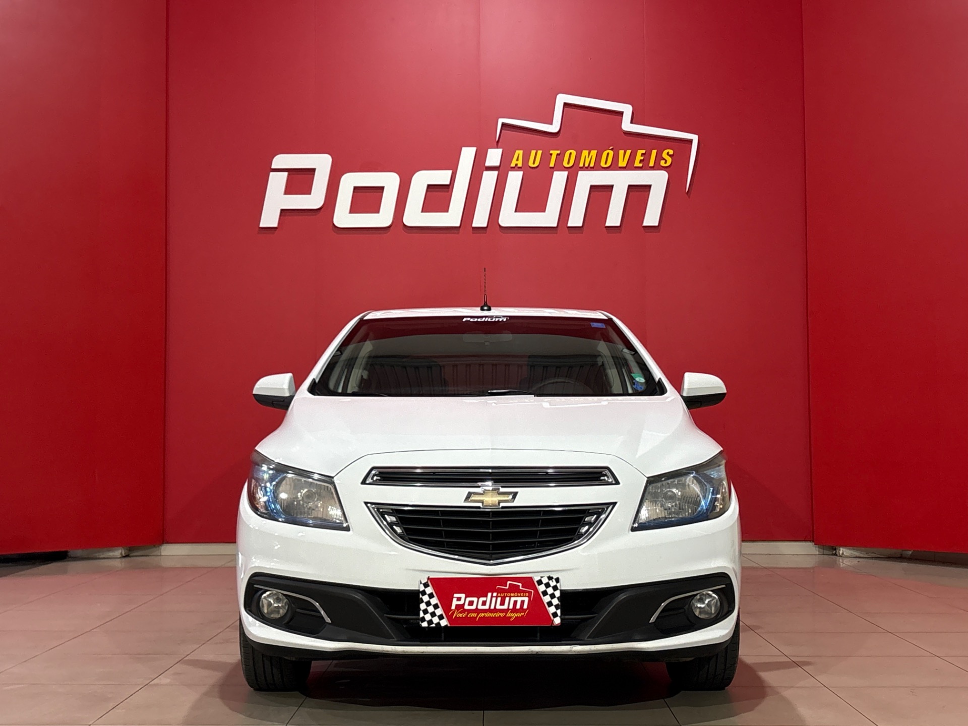 Chevrolet Onix Hatch LTZ 1.4 8V Flexpower 5P Mec. - foto 2