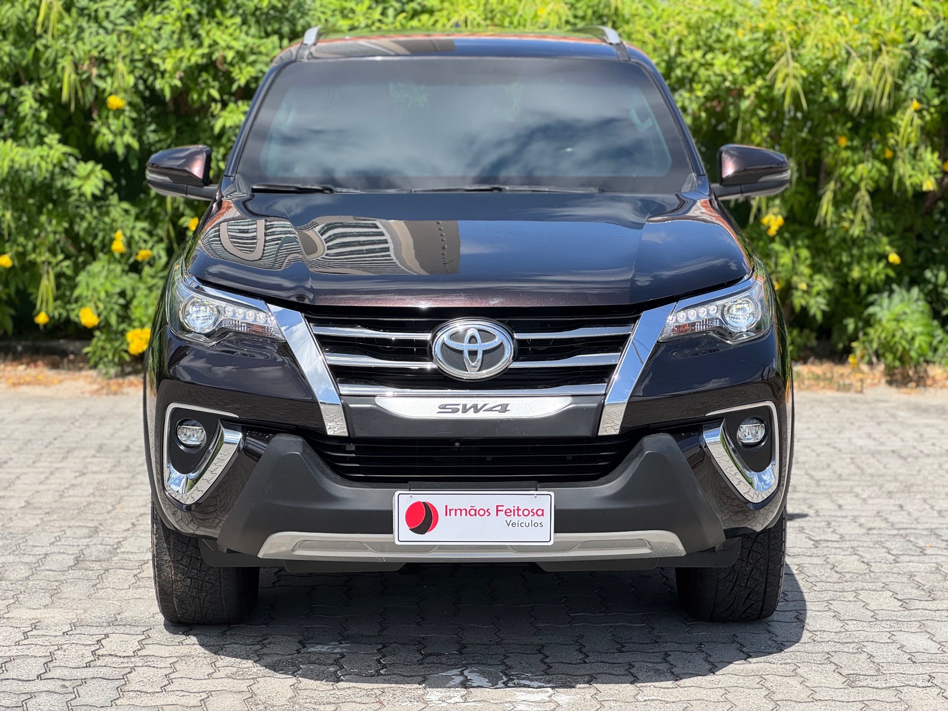Toyota SW4 Srx Diamo. 4X4 2.8 Tb Die Aut. - foto 2