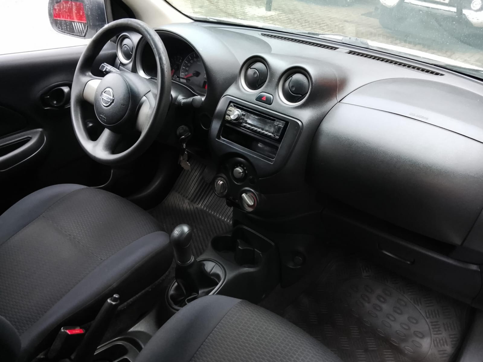 Nissan March 1.0 16V Flex Fuel 5P - foto 10