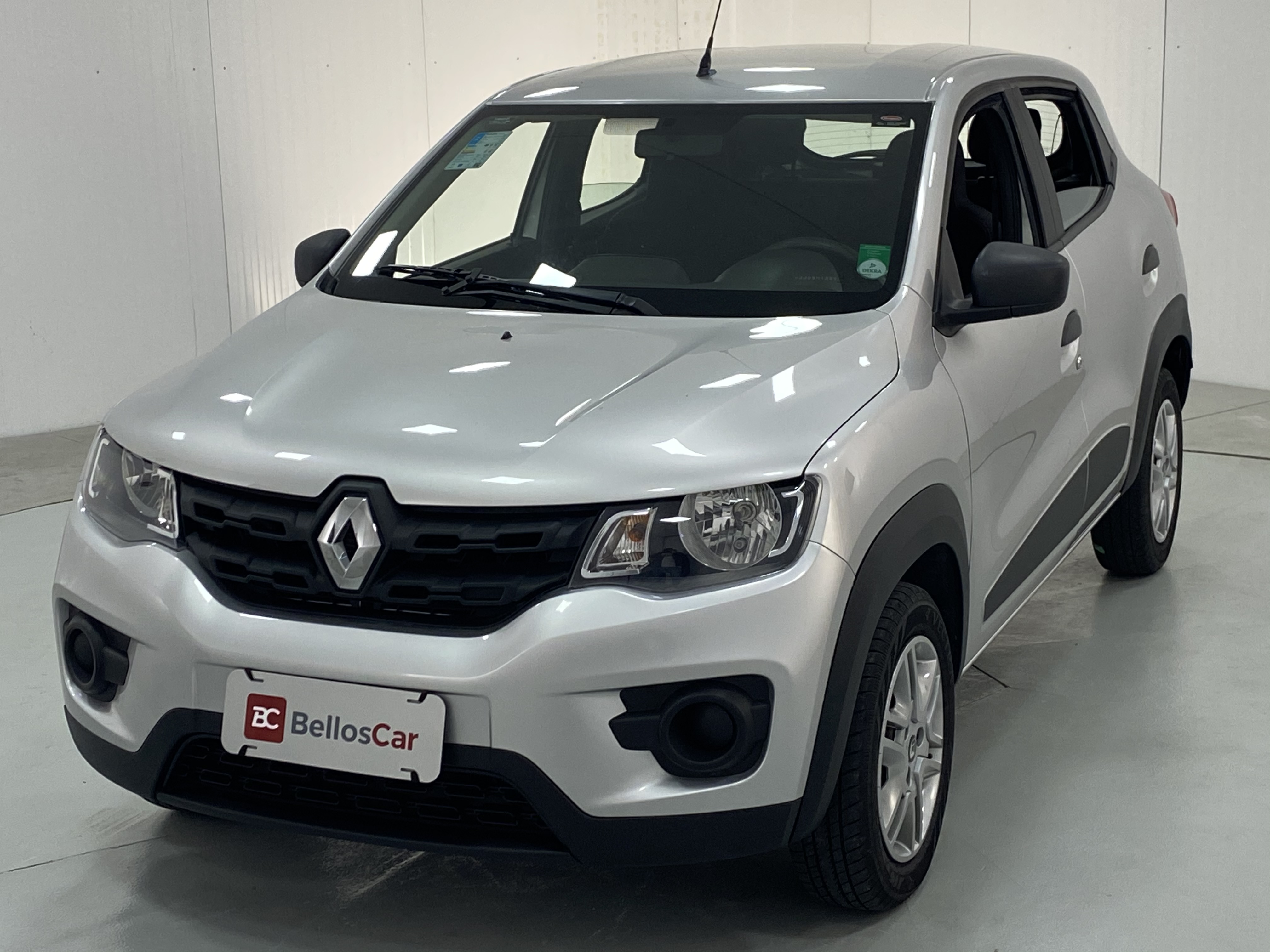 Renault KWID Zen 1.0 Flex 12V 5p Mec. Flex 4 portas, câmbio Manual em