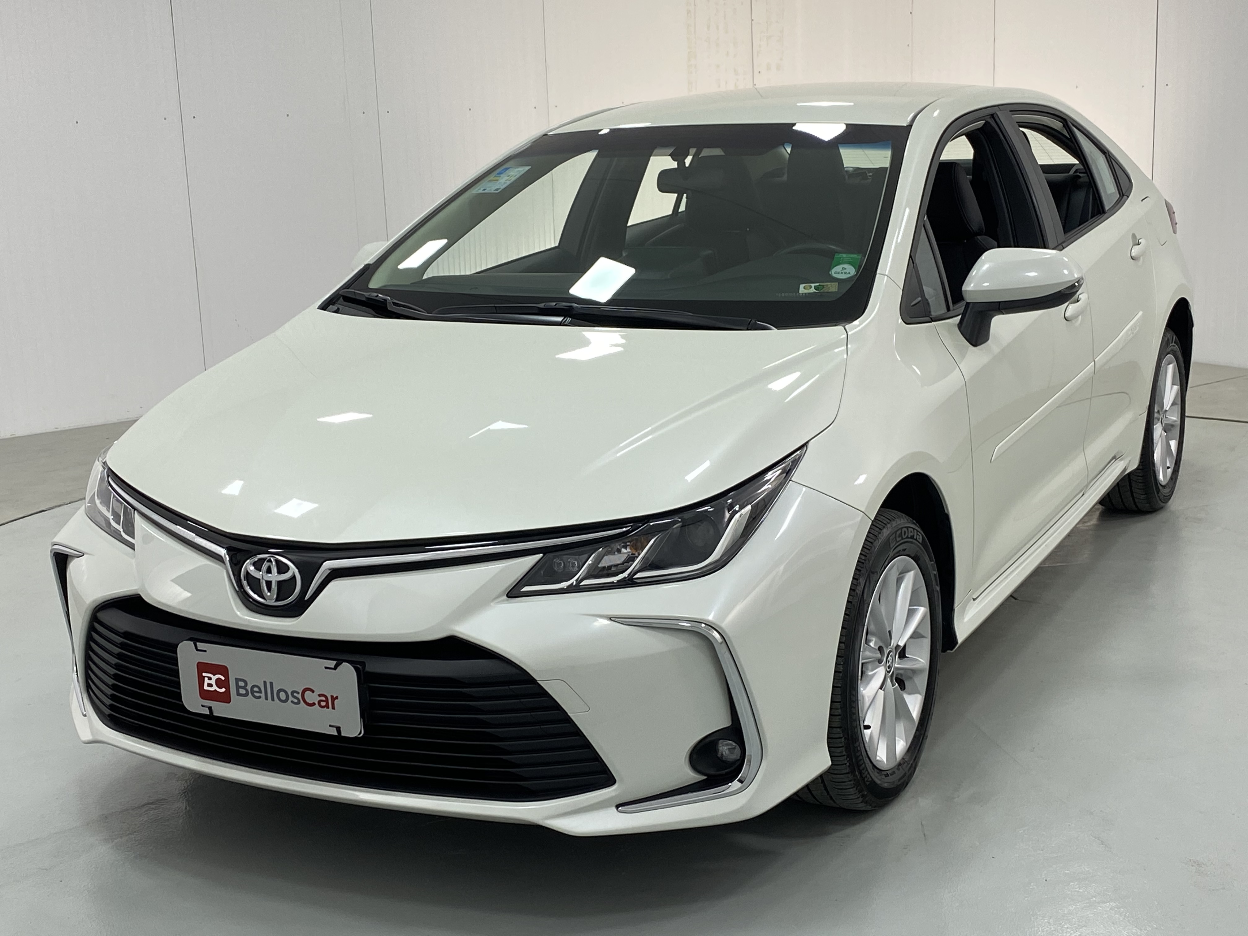 Toyota Corolla GLi 2.0 16V Flex Aut. Flex 4 portas, câmbio Automático ...