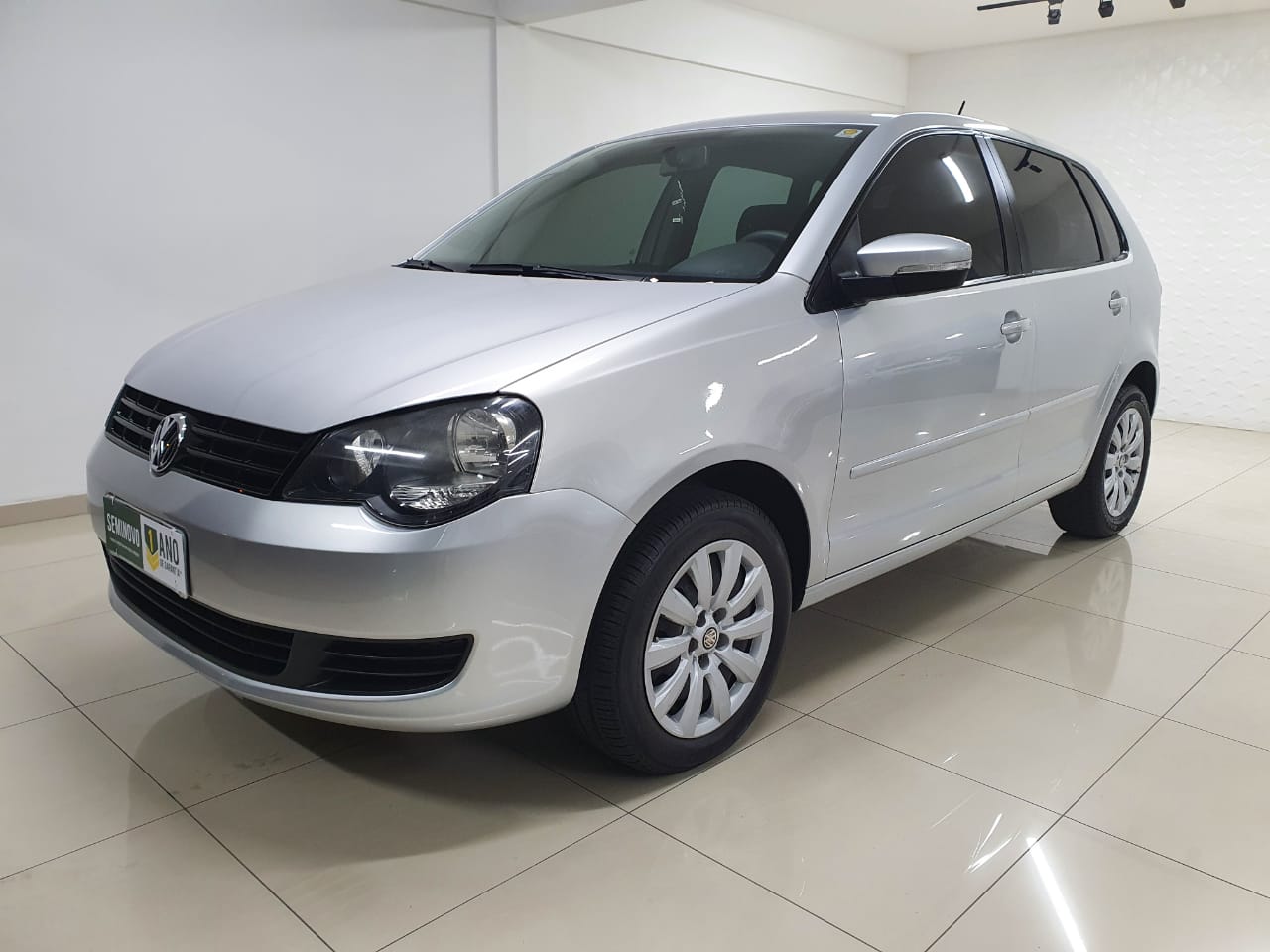 VolksWagen Polo I MOTION 1.6 Total Flex 5p Flex 4 portas, câmbio
