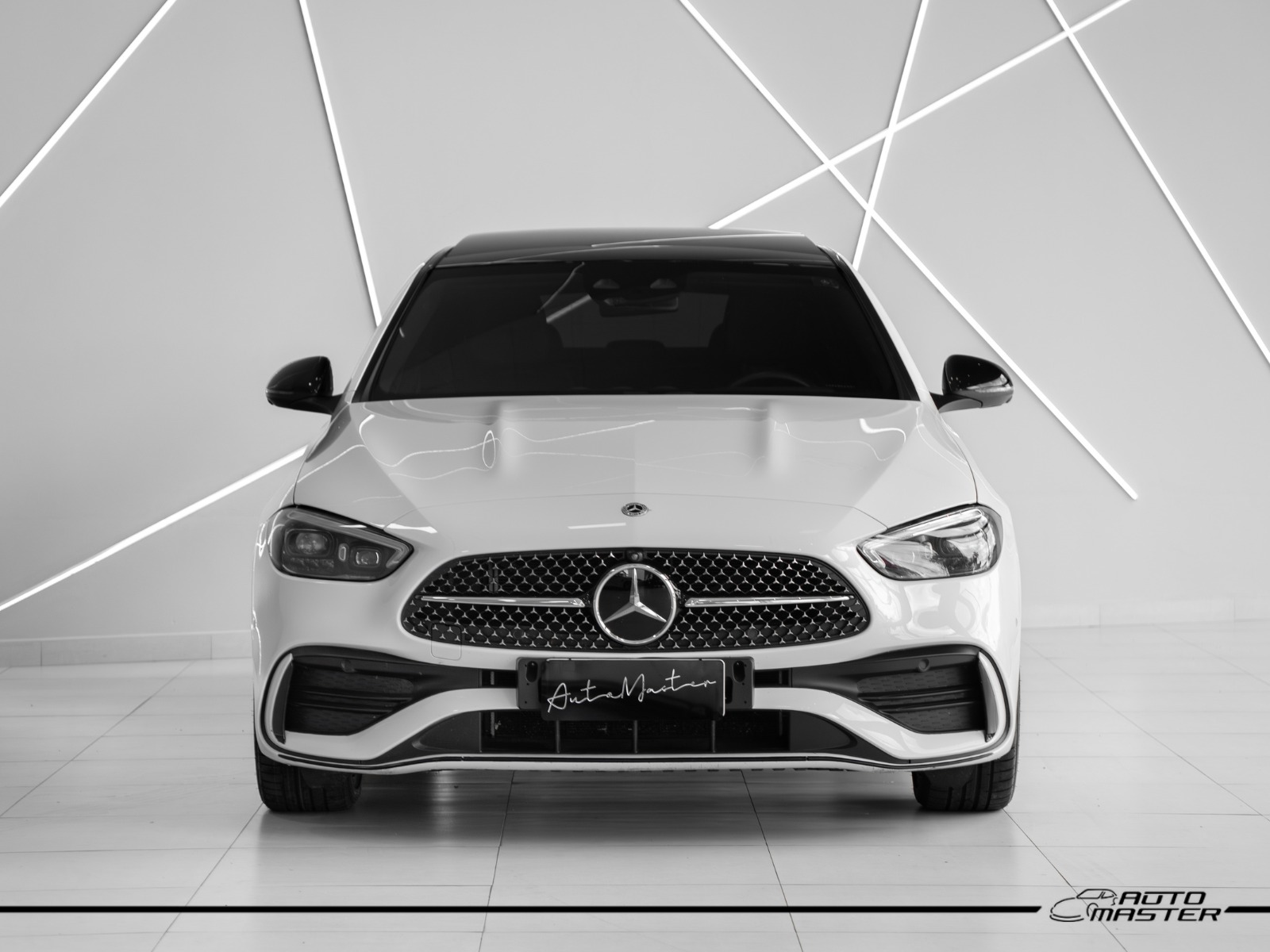 Mercedes C-300 2024