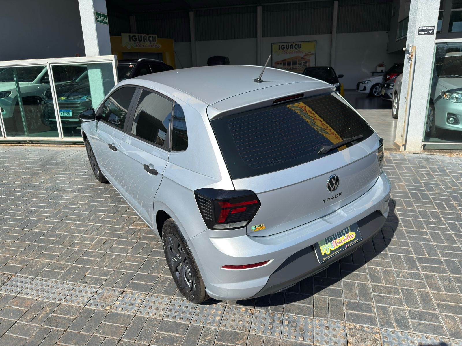 Volkswagen Polo Track 1.0 Flex 12V 5P - foto 7
