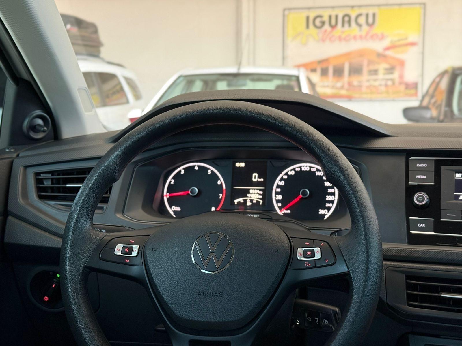 Volkswagen Polo Track 1.0 Flex 12V 5P - foto 11