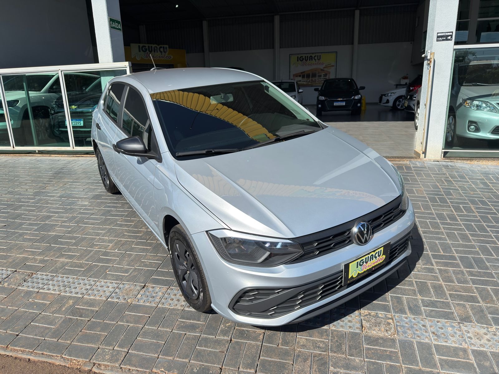 Volkswagen Polo Track 1.0 Flex 12V 5P - foto 2