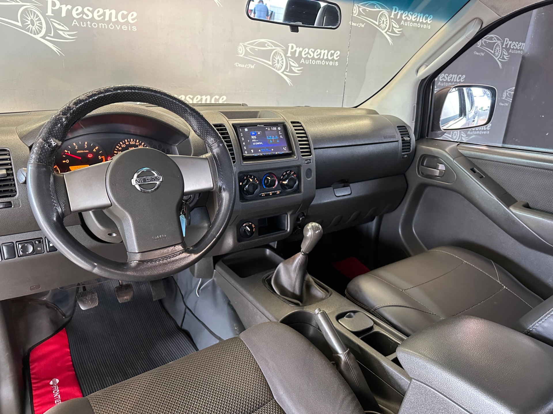 Nissan Frontier Se Attack Cd 4X4 2.5 Tb Diesel - foto 13