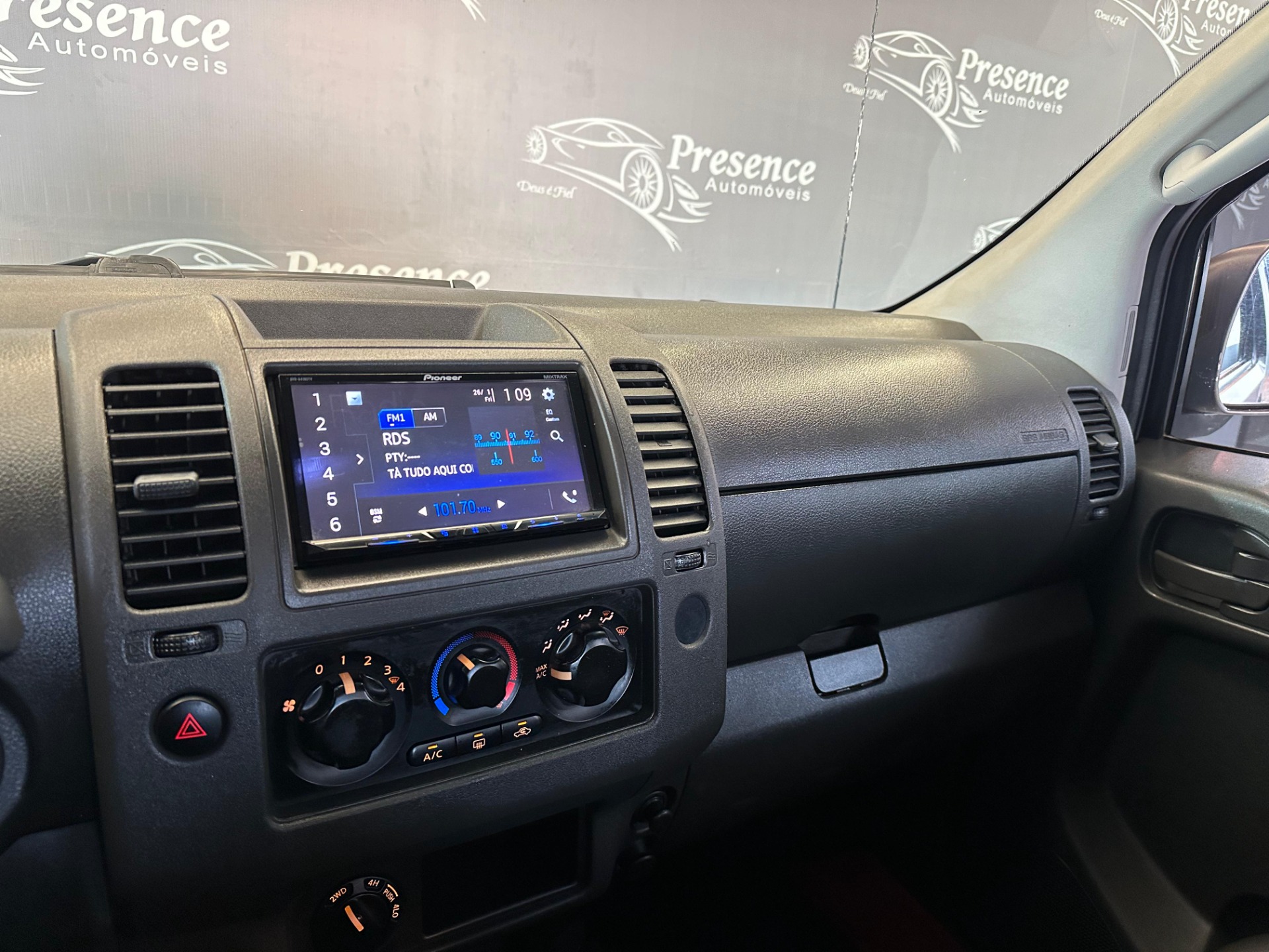 Nissan Frontier Se Attack Cd 4X4 2.5 Tb Diesel - foto 14