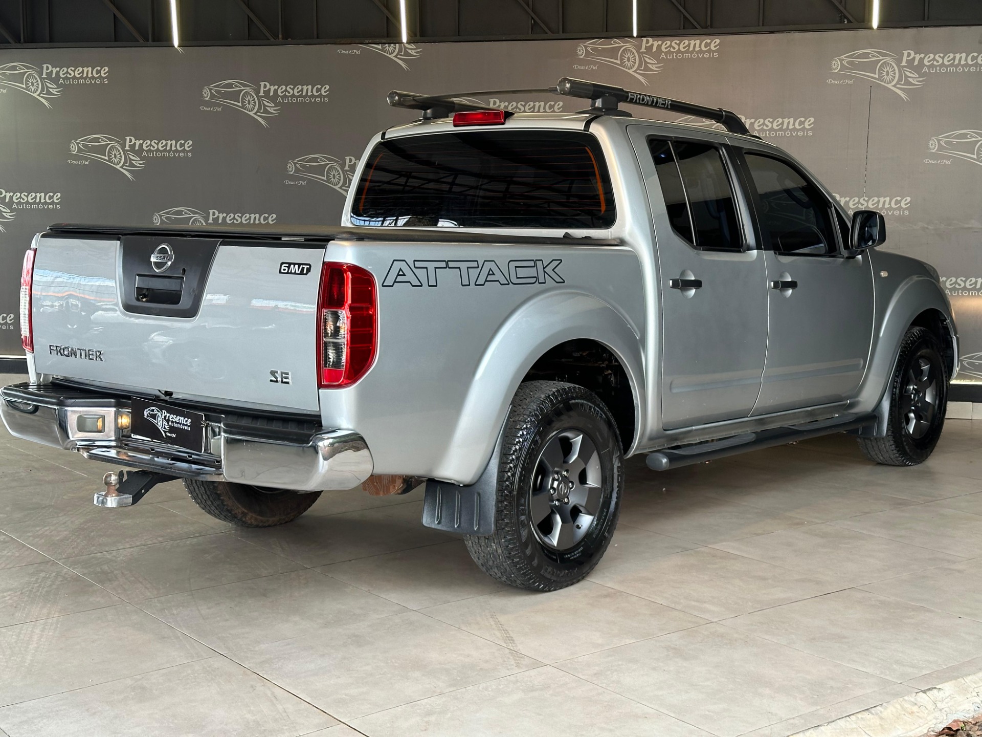 Nissan Frontier Se Attack Cd 4X4 2.5 Tb Diesel - foto 7