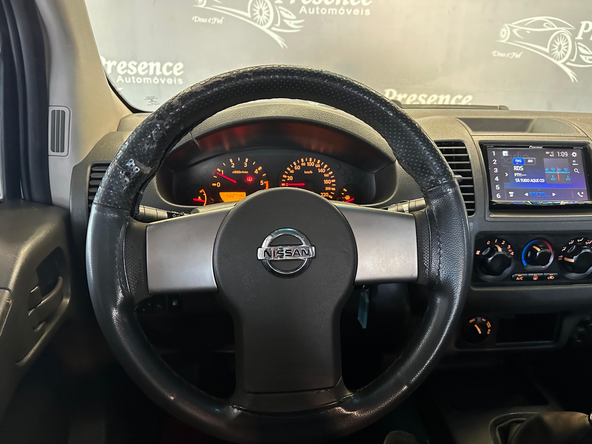 Nissan Frontier Se Attack Cd 4X4 2.5 Tb Diesel - foto 8