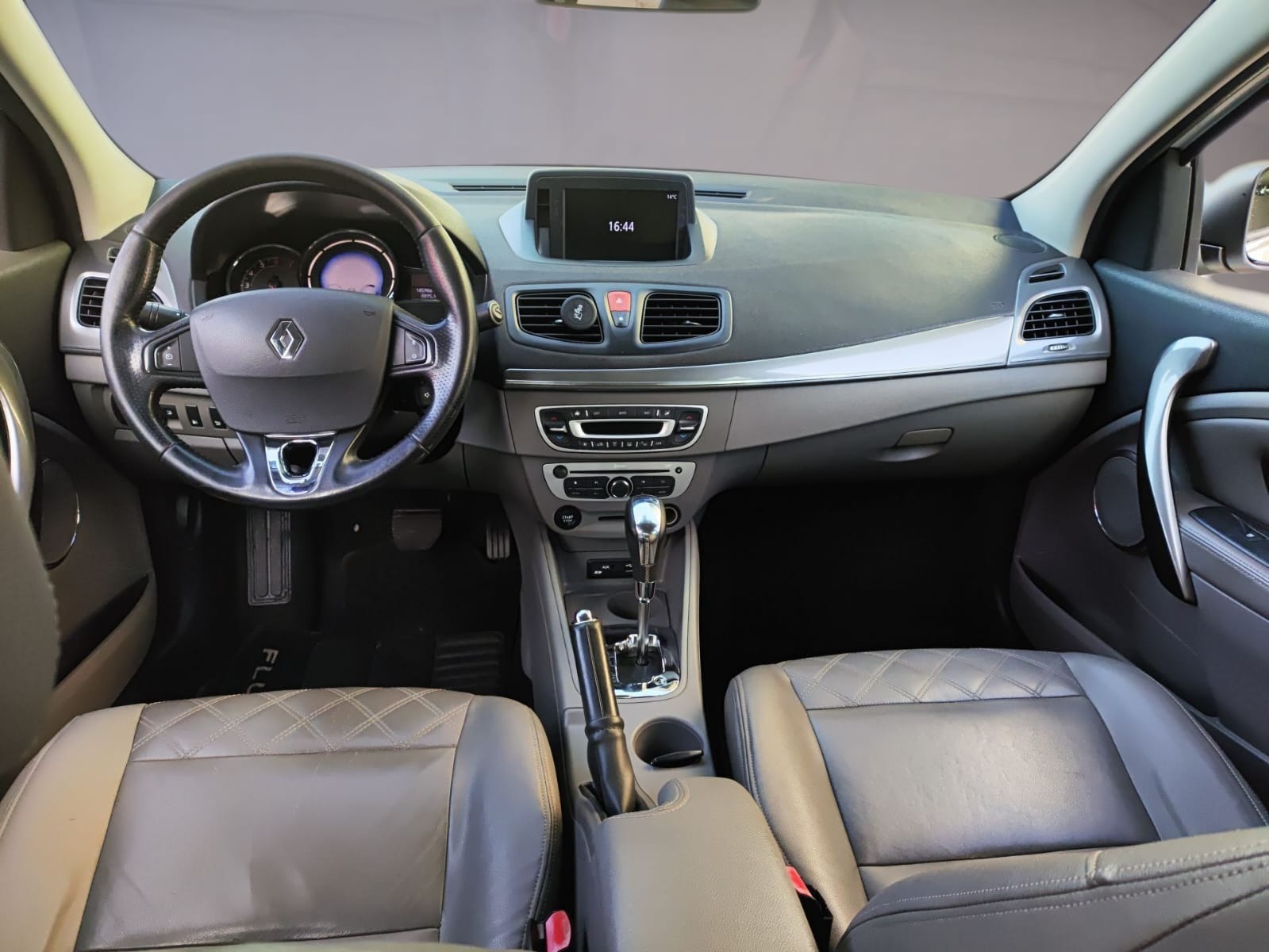 Renault FLUENCE Sedan Privilège 2.0 16V Flex Automático - foto 10