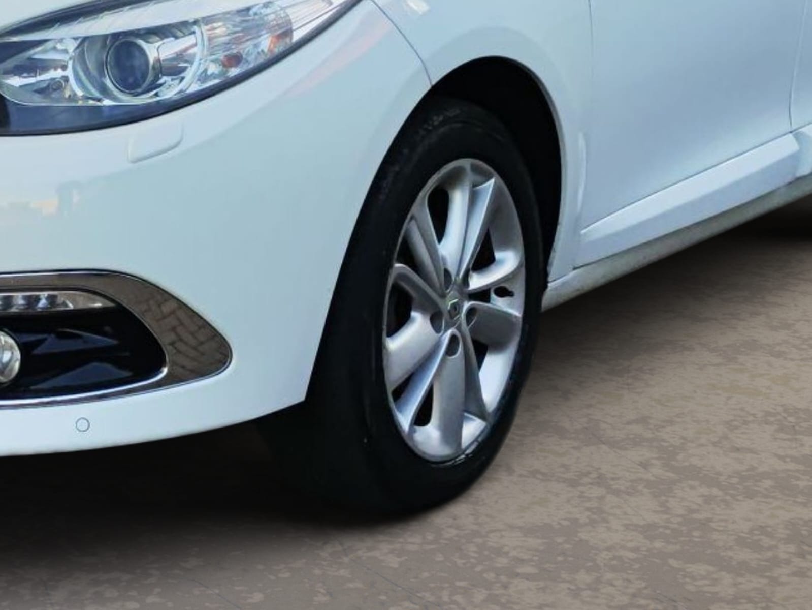 Renault FLUENCE Sedan Privilège 2.0 16V Flex Automático - foto 6