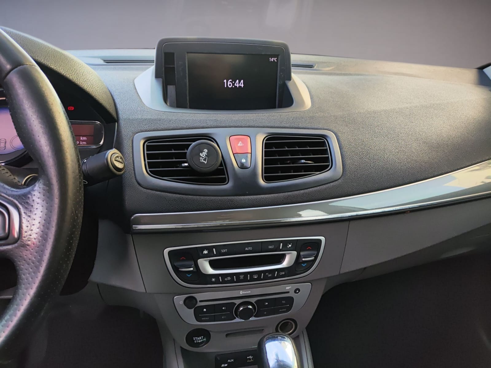 Renault FLUENCE Sedan Privilège 2.0 16V Flex Automático - foto 9