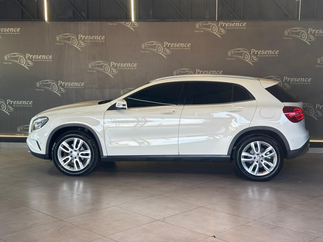 Mercedes-Benz Classe GLA Gla 200 Advance 1.6 1.6 Tb 16V Flex Aut. - foto 4