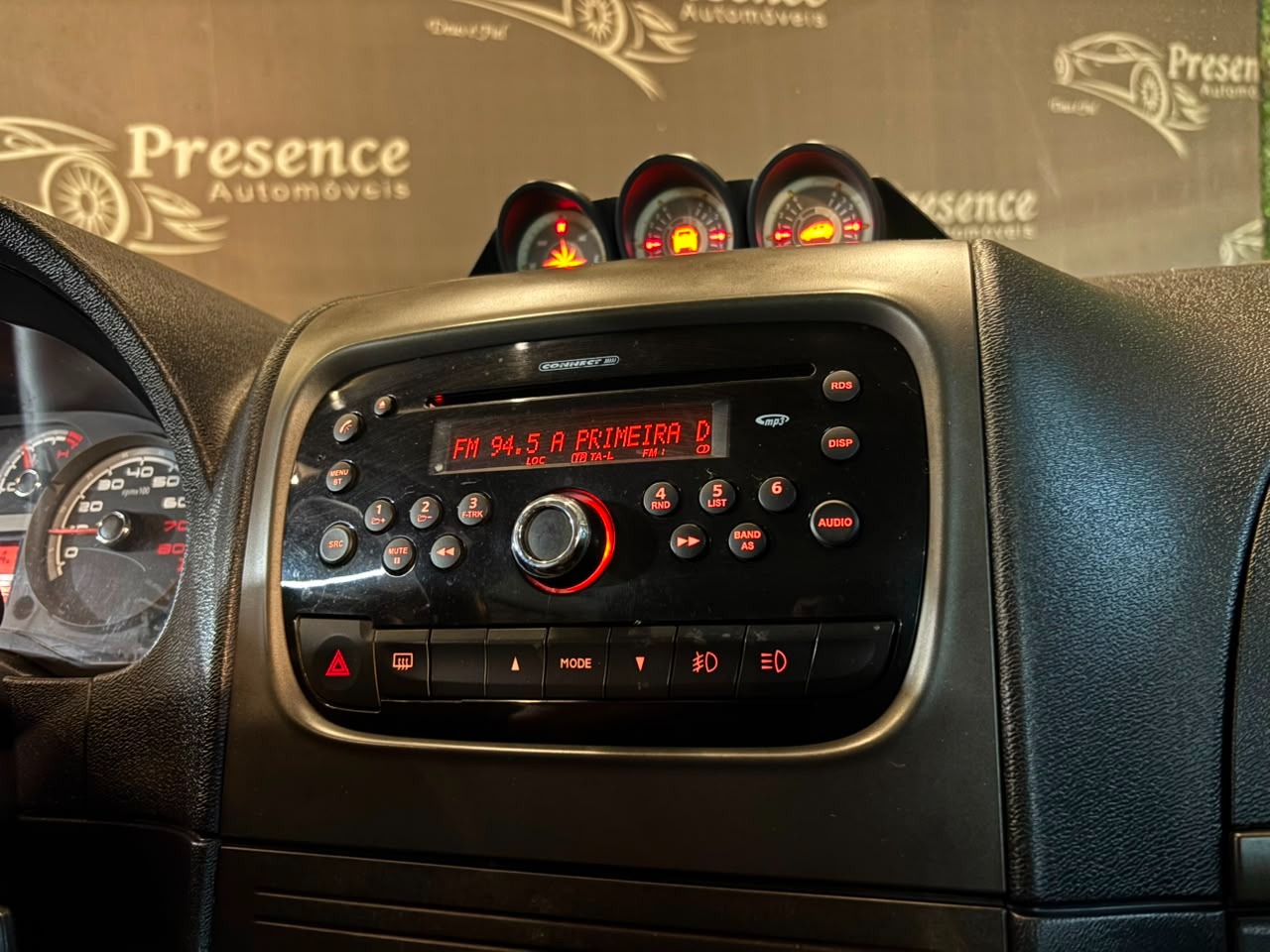 Fiat Idea Adv. Adv.lock.dualogic 1.8 Flex 5P - foto 15