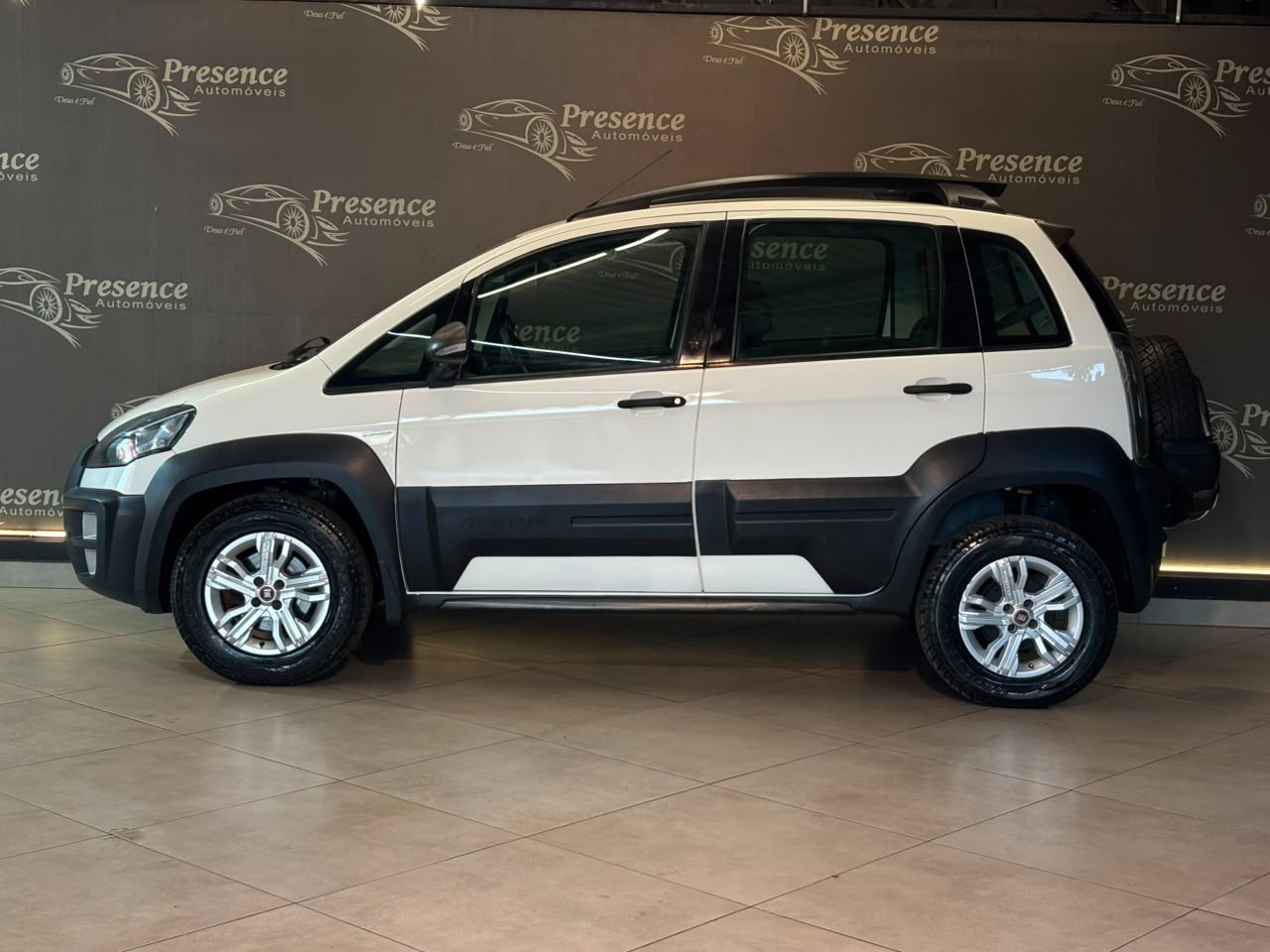 Fiat Idea Adv. Adv.lock.dualogic 1.8 Flex 5P - foto 4