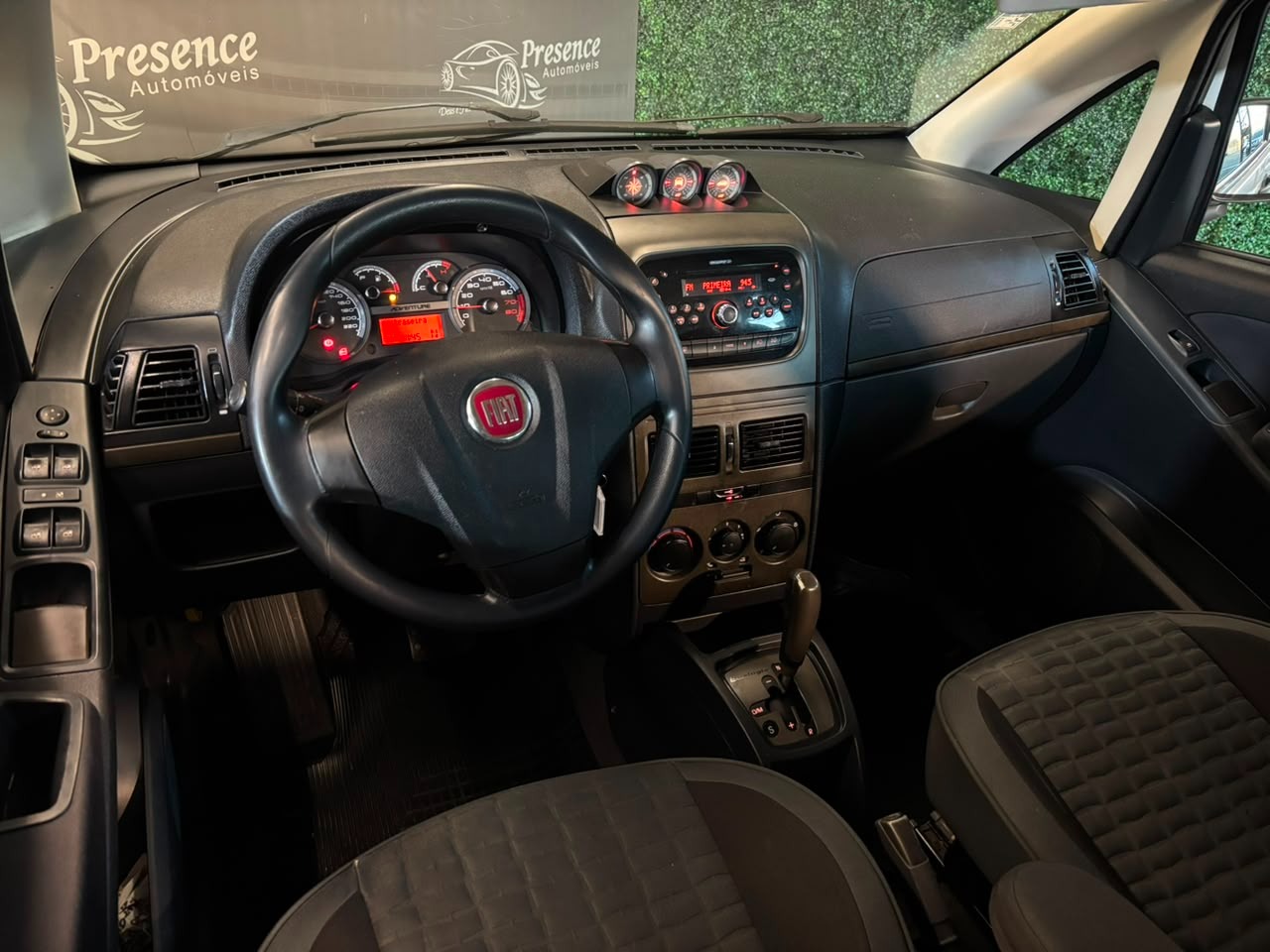 Fiat Idea Adv. Adv.lock.dualogic 1.8 Flex 5P - foto 13