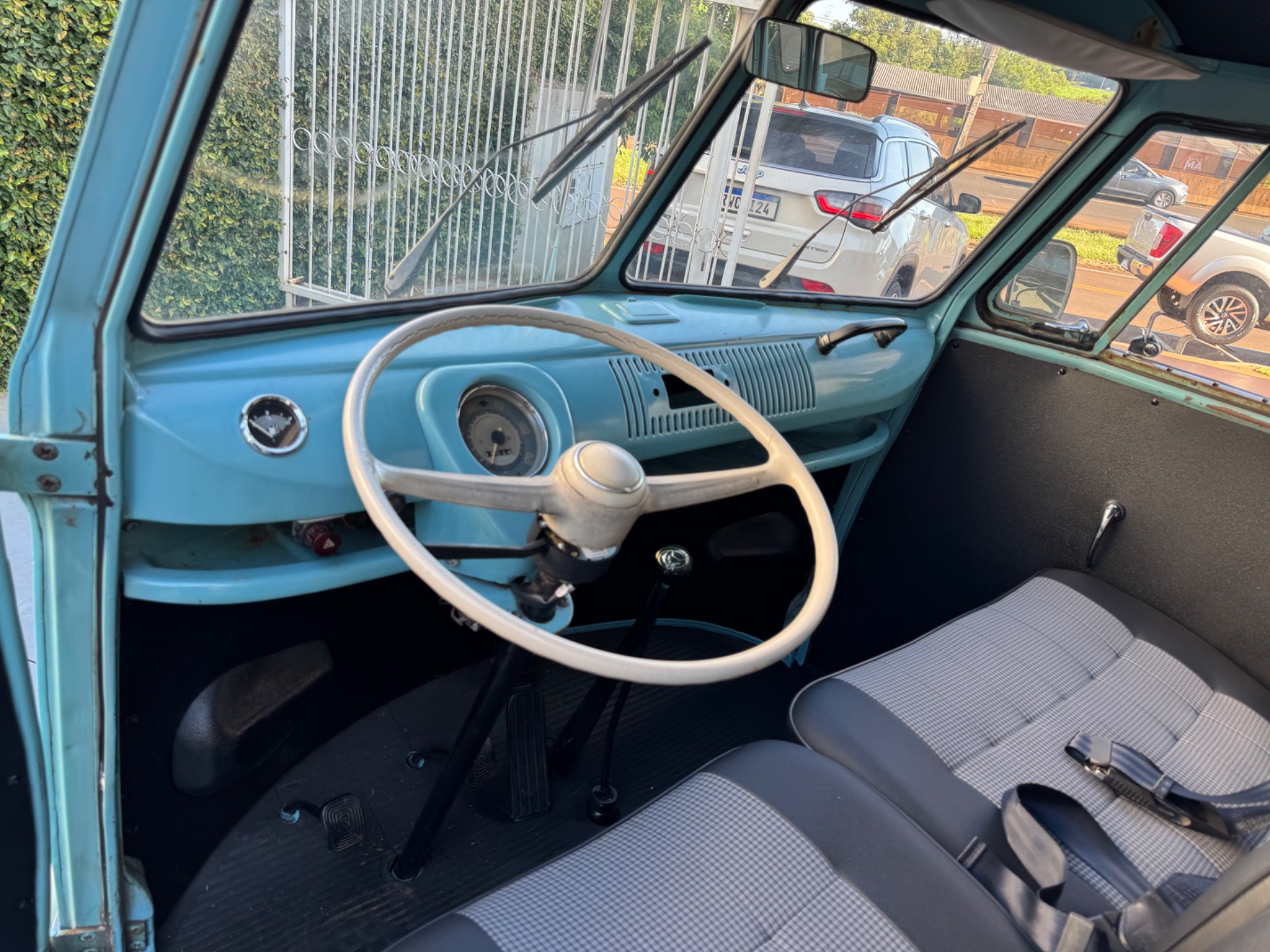Volkswagen Kombi Standard Luxo Série Prata - foto 11