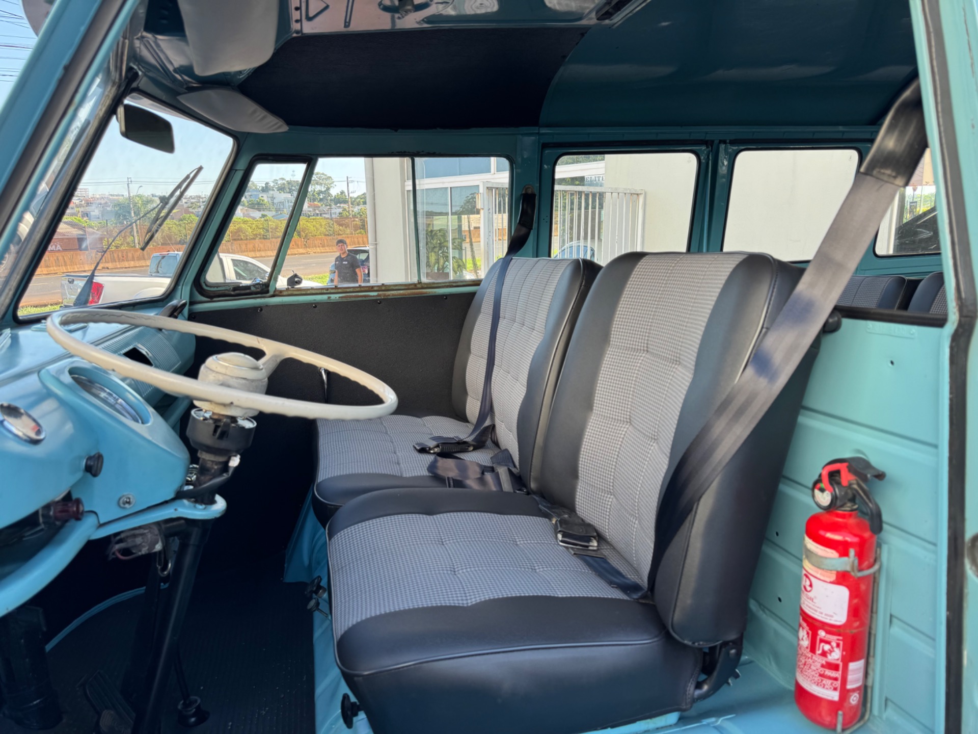 Volkswagen Kombi Standard Luxo Série Prata - foto 9