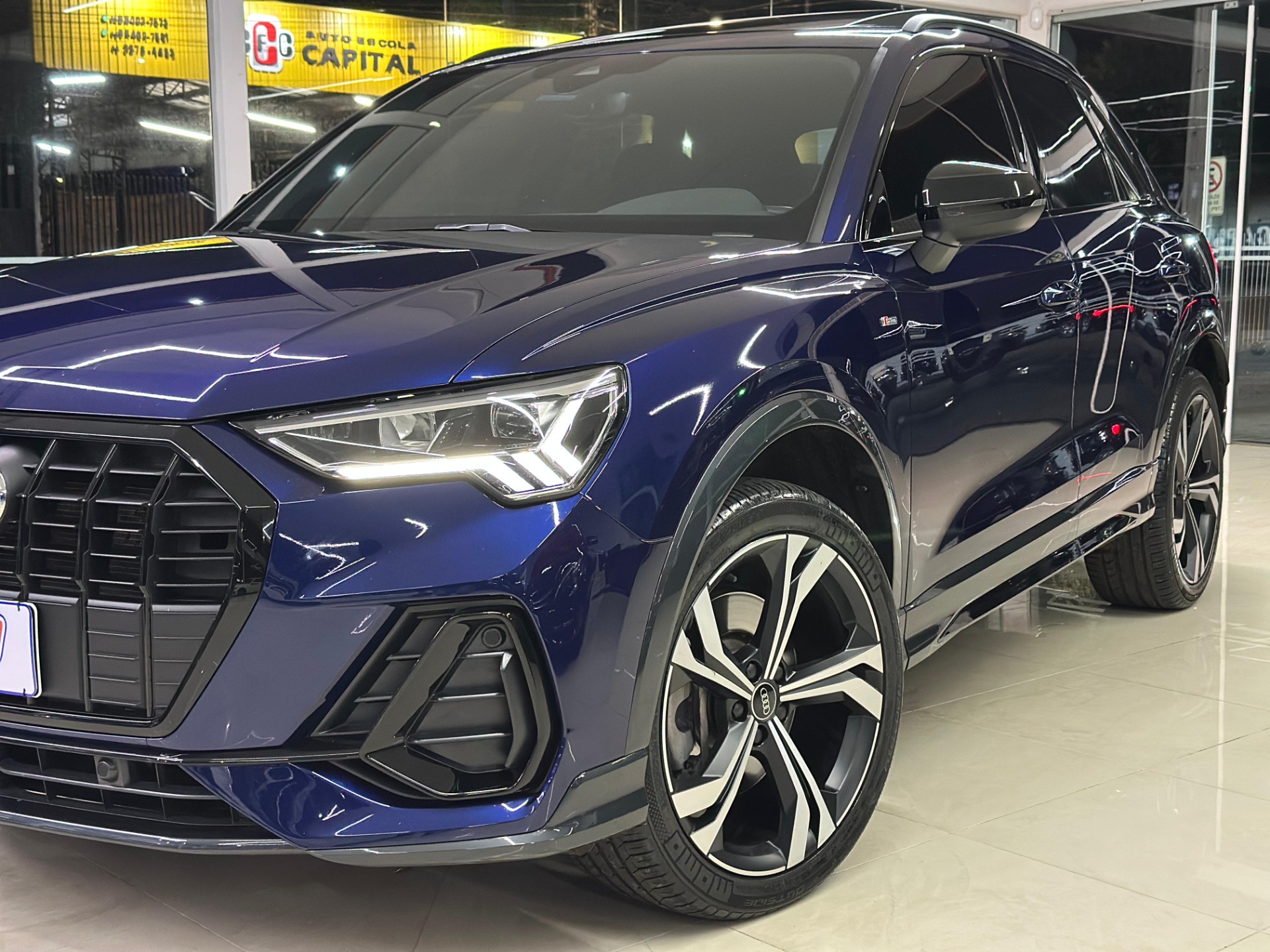 Audi Q3 Perf. Black 2.0 TFSI Tiptr. Quattro - foto 3