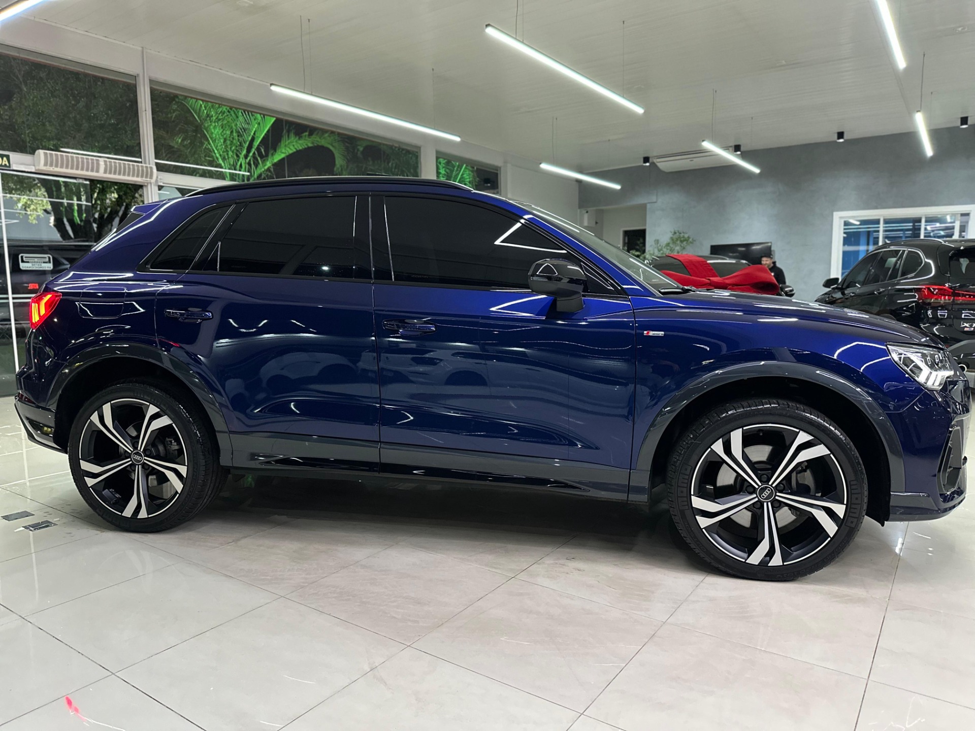 Audi Q3 Perf. Black 2.0 TFSI Tiptr. Quattro - foto 16