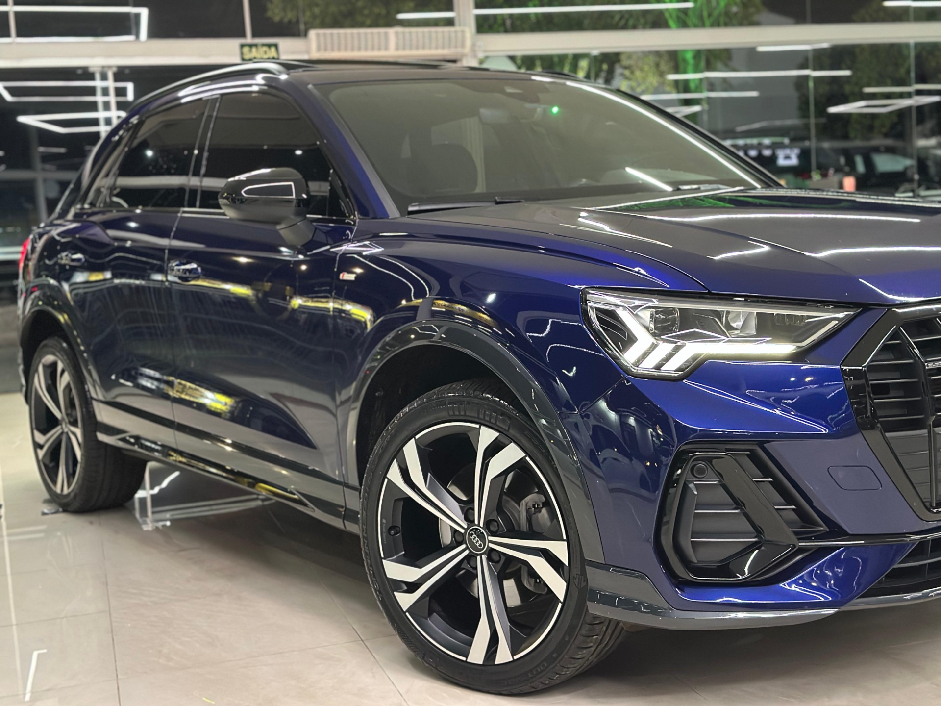 Audi Q3 Perf. Black 2.0 TFSI Tiptr. Quattro - foto 17