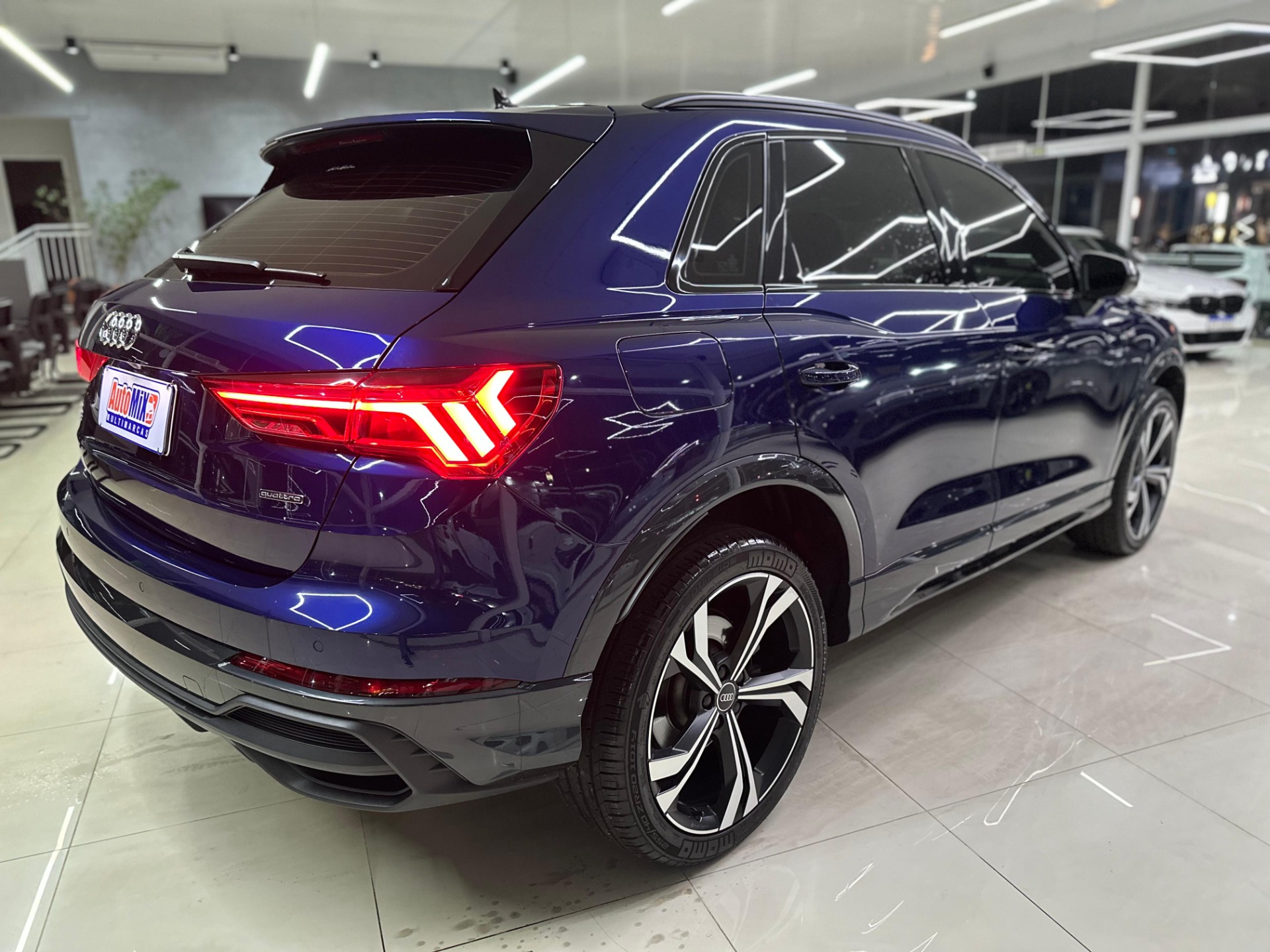Audi Q3 Perf. Black 2.0 TFSI Tiptr. Quattro - foto 13