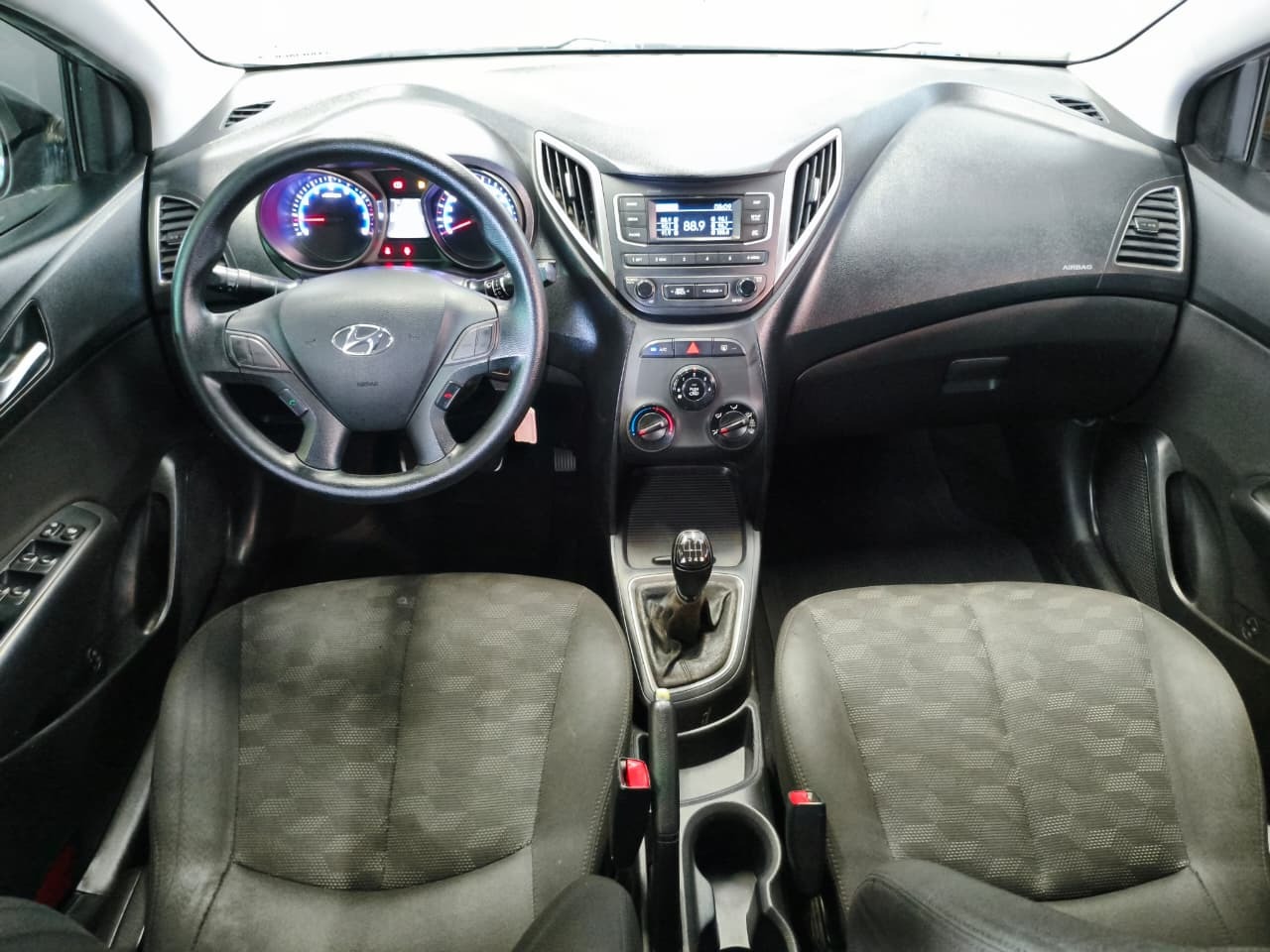 Hyundai HB20 C. C.plus C.style 1.6 Flex 16V Mec. - foto 13