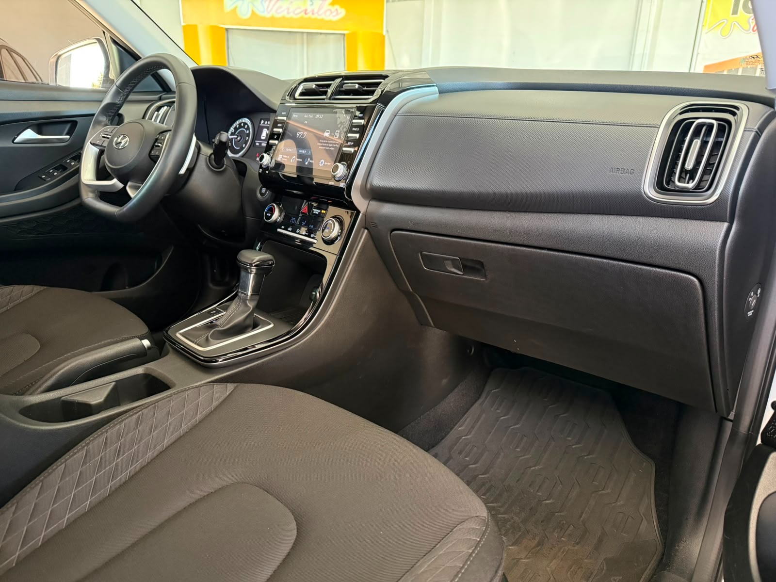 Hyundai Creta Limited 1.0 Tb 12V Flex Aut. - foto 19