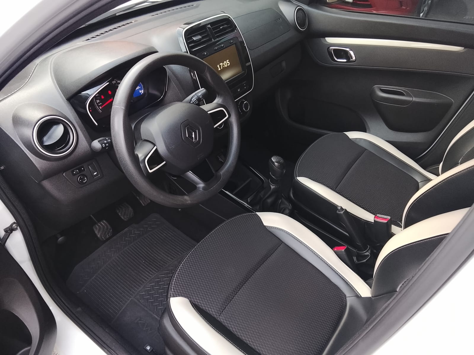 Renault Kwid Intense 1.0 Flex 12V 5P Mec. - foto 7
