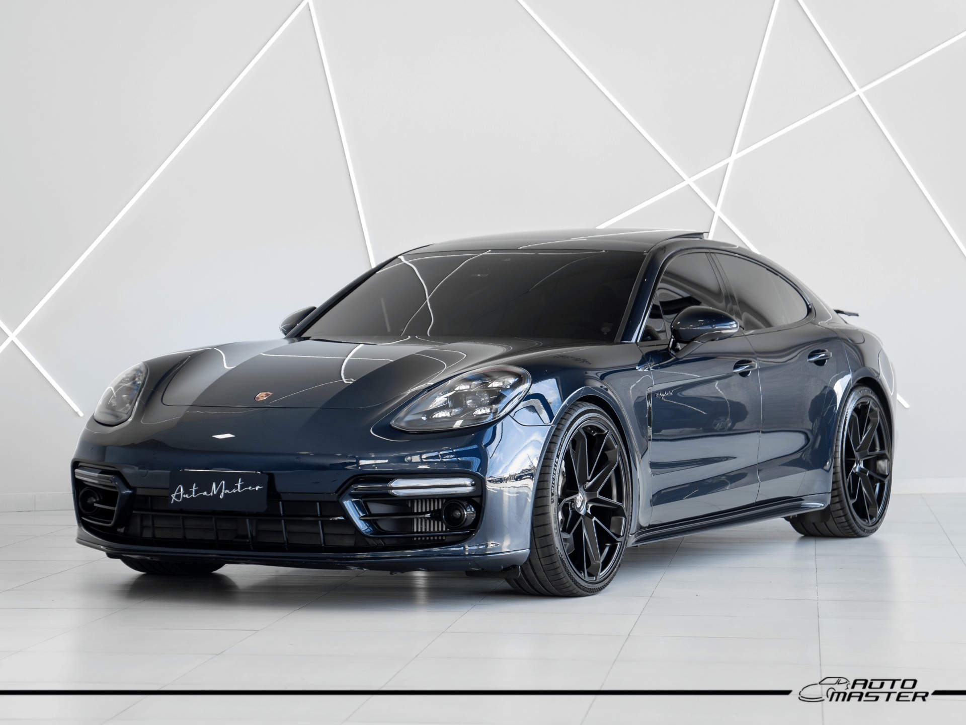 Porsche Panamera 2023