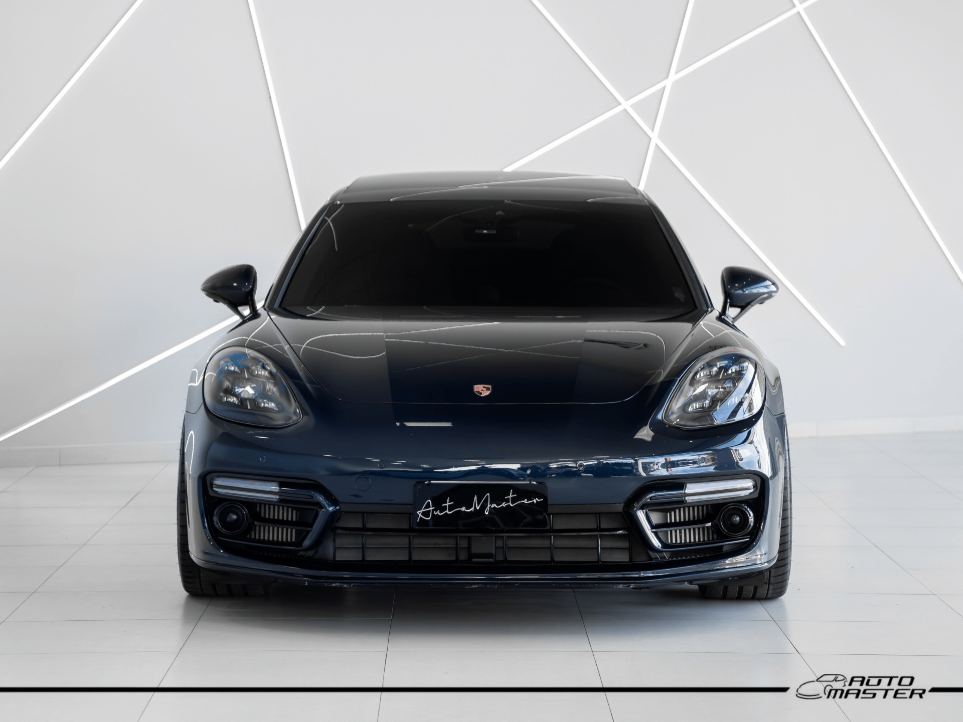 Porsche Panamera 2023