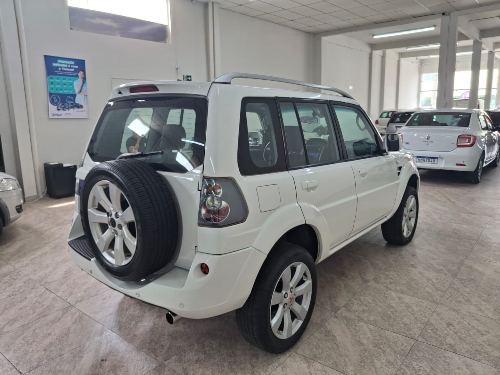 Mitsubishi Pajero Tr4 2.0 2.0 Flex 16V 4X4 Aut. - foto 3