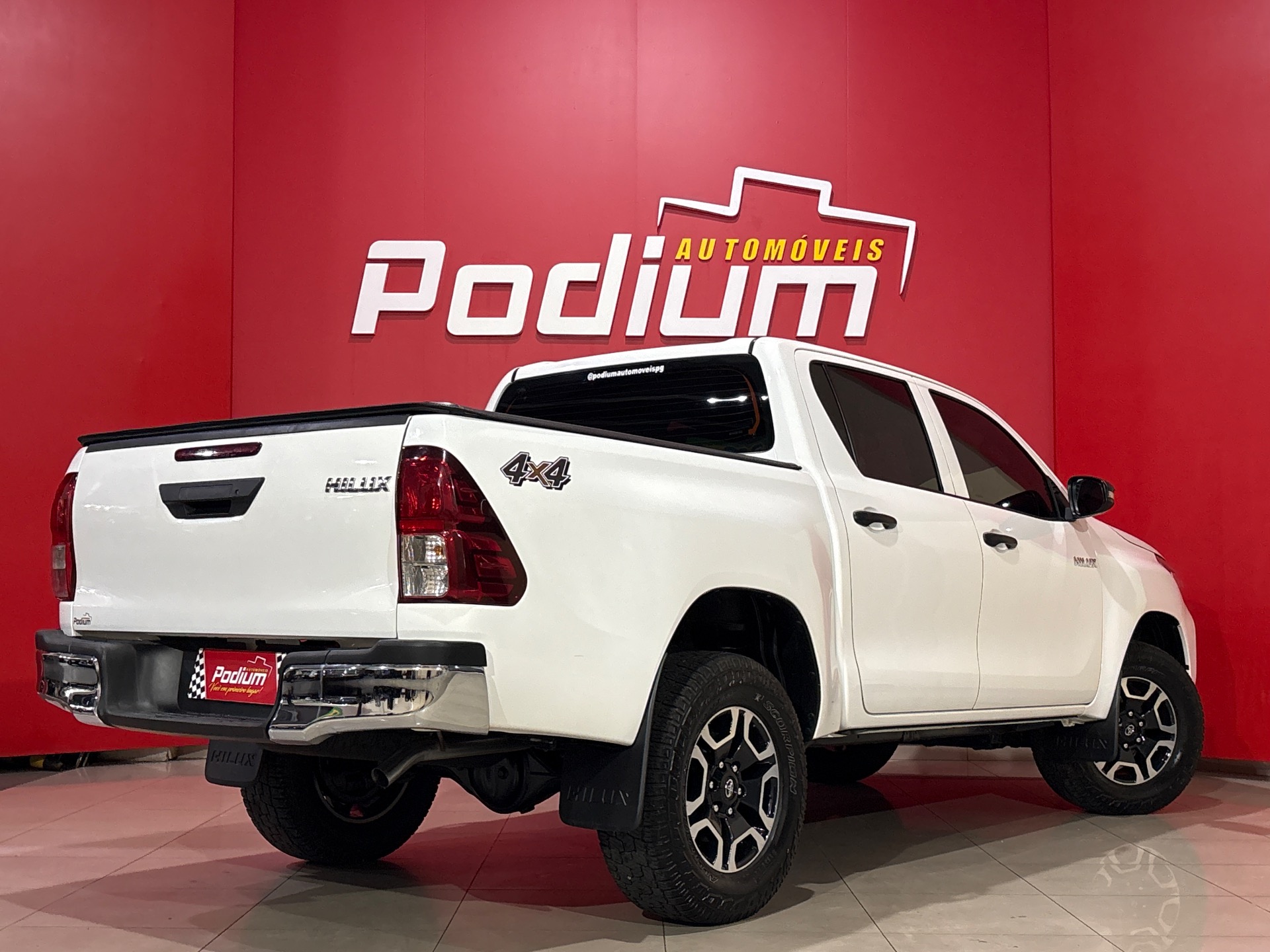 Toyota Hilux Cd 4X4 2.8 Diesel Mec. - foto 3